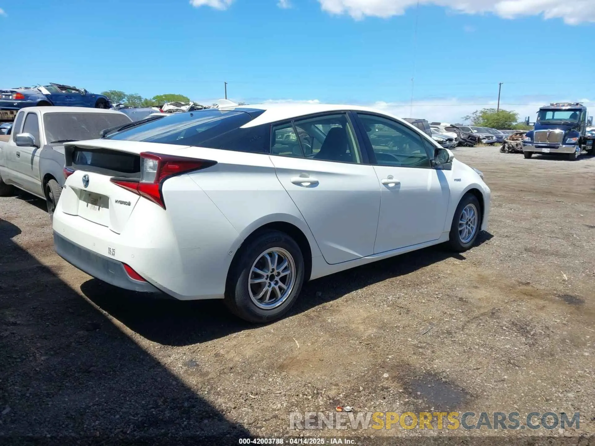 4 Photograph of a damaged car JTDKARFU3K3076981 TOYOTA PRIUS 2019