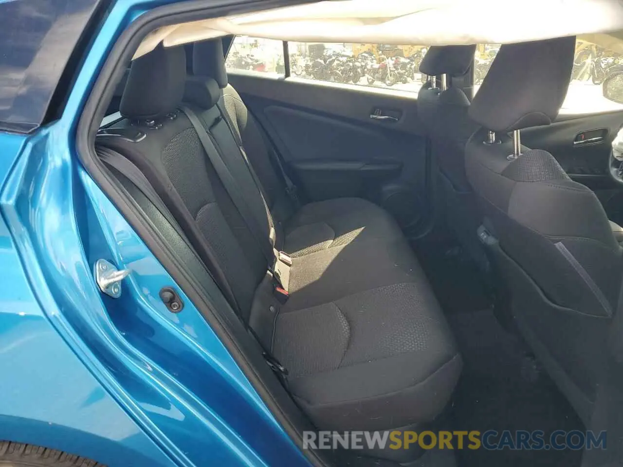 10 Photograph of a damaged car JTDKARFU3K3088497 TOYOTA PRIUS 2019