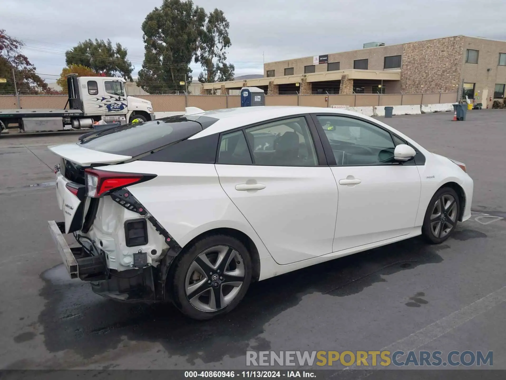 4 Photograph of a damaged car JTDKARFU3K3092081 TOYOTA PRIUS 2019