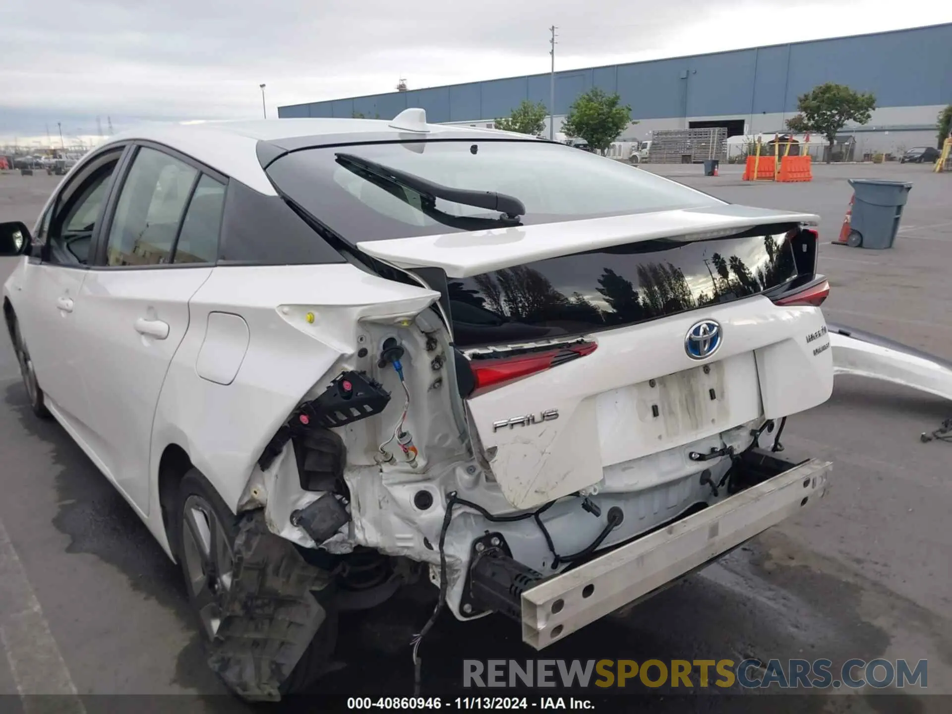 6 Photograph of a damaged car JTDKARFU3K3092081 TOYOTA PRIUS 2019