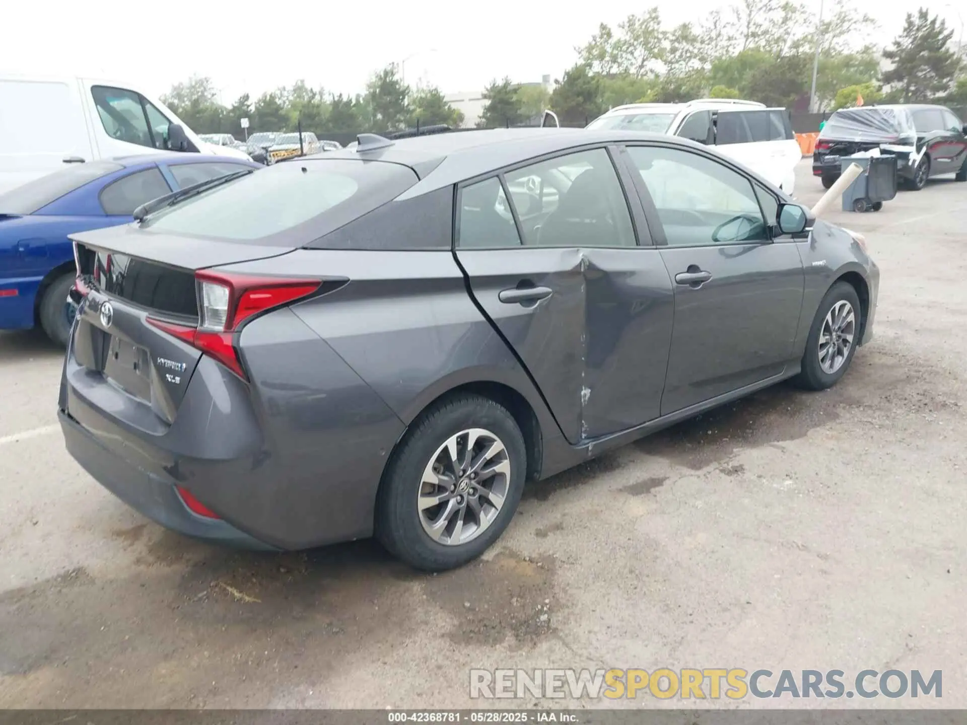 4 Photograph of a damaged car JTDKARFU3K3093621 TOYOTA PRIUS 2019
