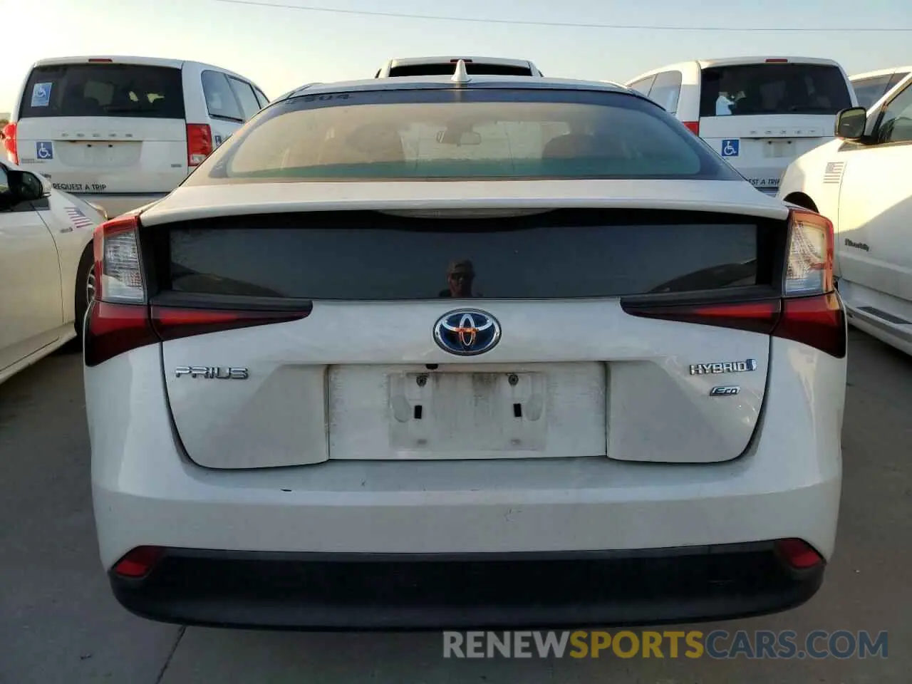 6 Photograph of a damaged car JTDKARFU4K3087715 TOYOTA PRIUS 2019