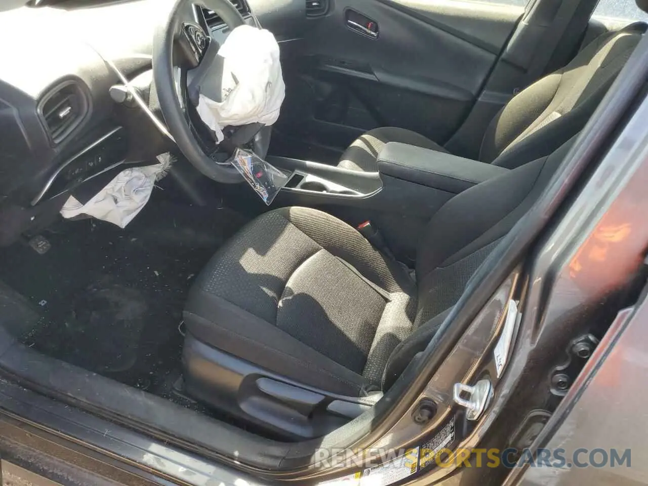 7 Photograph of a damaged car JTDKARFU4K3091070 TOYOTA PRIUS 2019