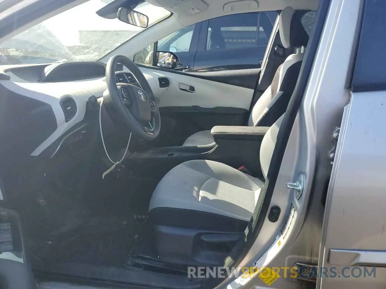 7 Photograph of a damaged car JTDKARFU4K3099735 TOYOTA PRIUS 2019