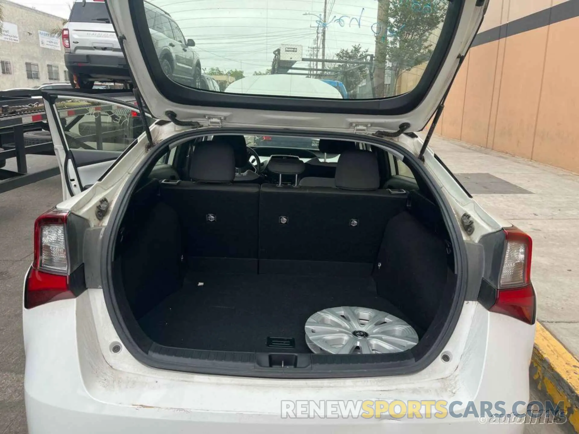 12 Photograph of a damaged car JTDKARFU5K3071880 TOYOTA PRIUS 2019