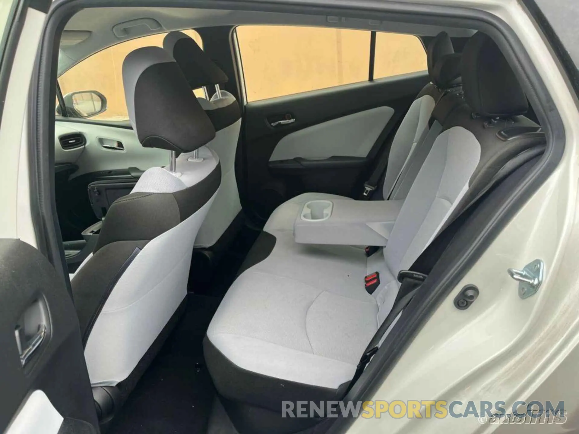 13 Photograph of a damaged car JTDKARFU5K3071880 TOYOTA PRIUS 2019