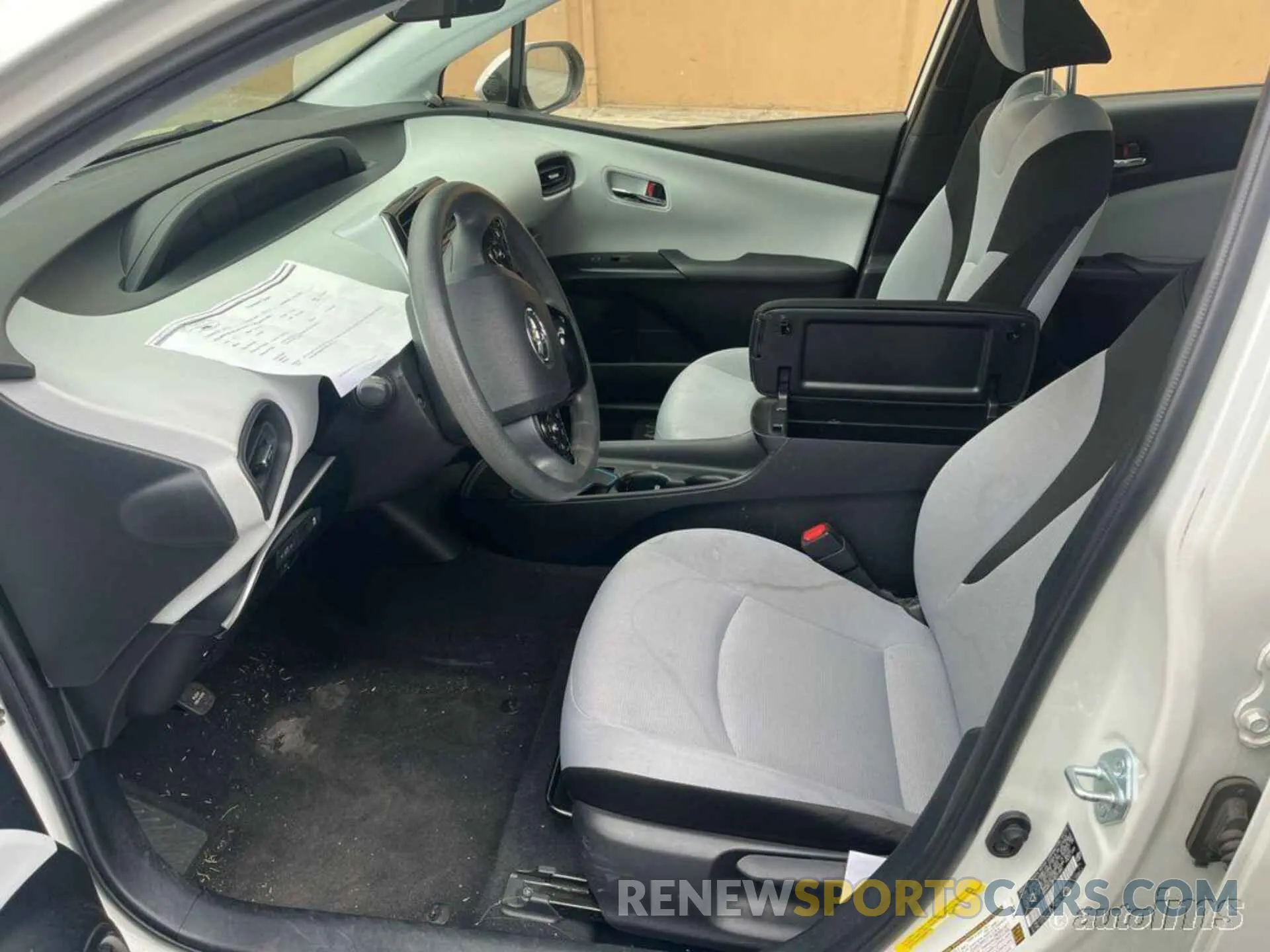 9 Photograph of a damaged car JTDKARFU5K3071880 TOYOTA PRIUS 2019