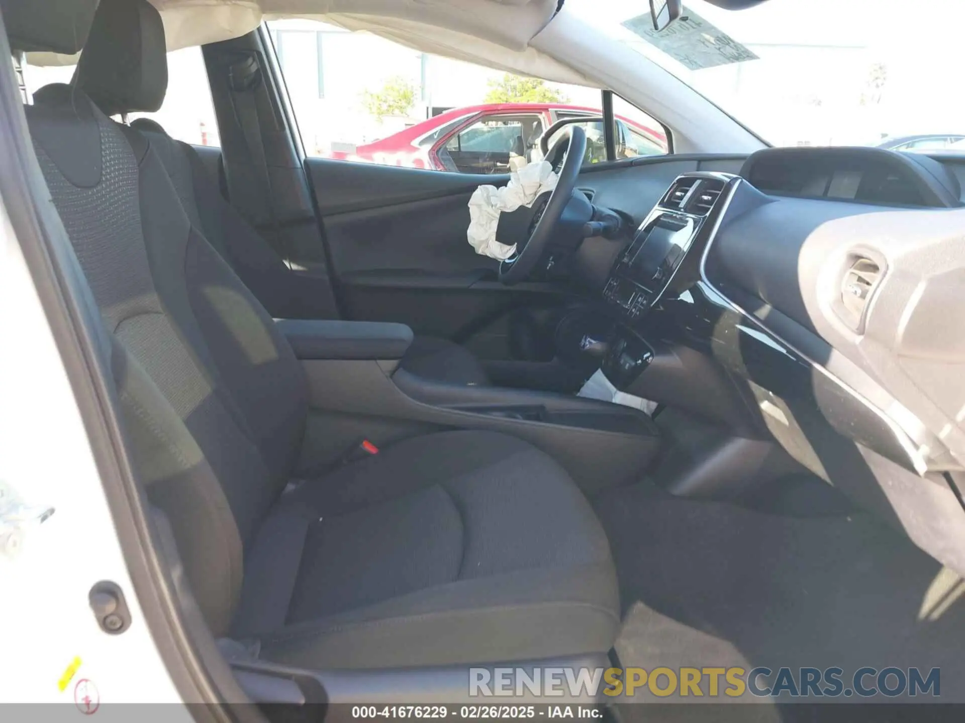 5 Photograph of a damaged car JTDKARFU5K3074181 TOYOTA PRIUS 2019