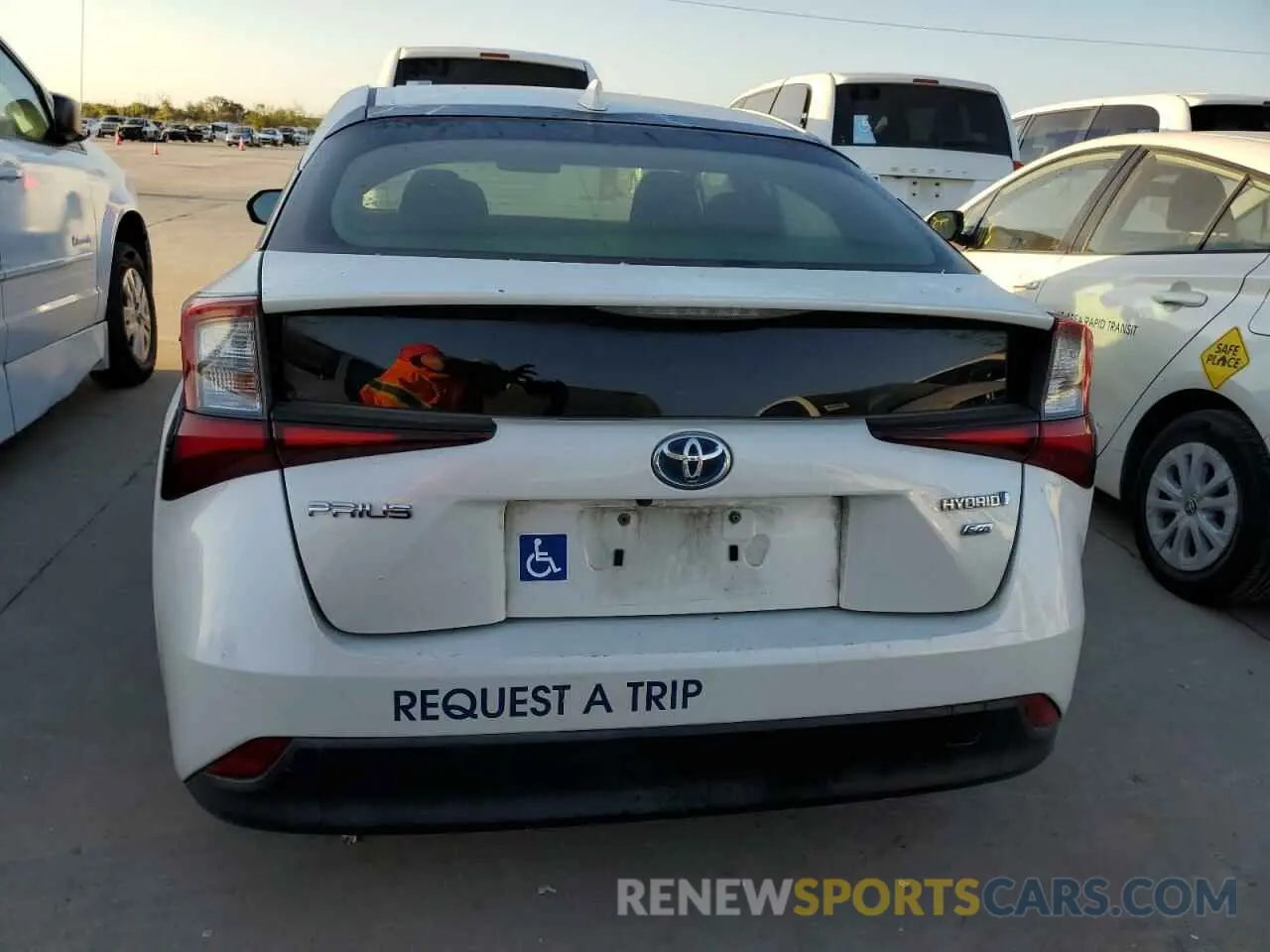 6 Photograph of a damaged car JTDKARFU5K3091210 TOYOTA PRIUS 2019