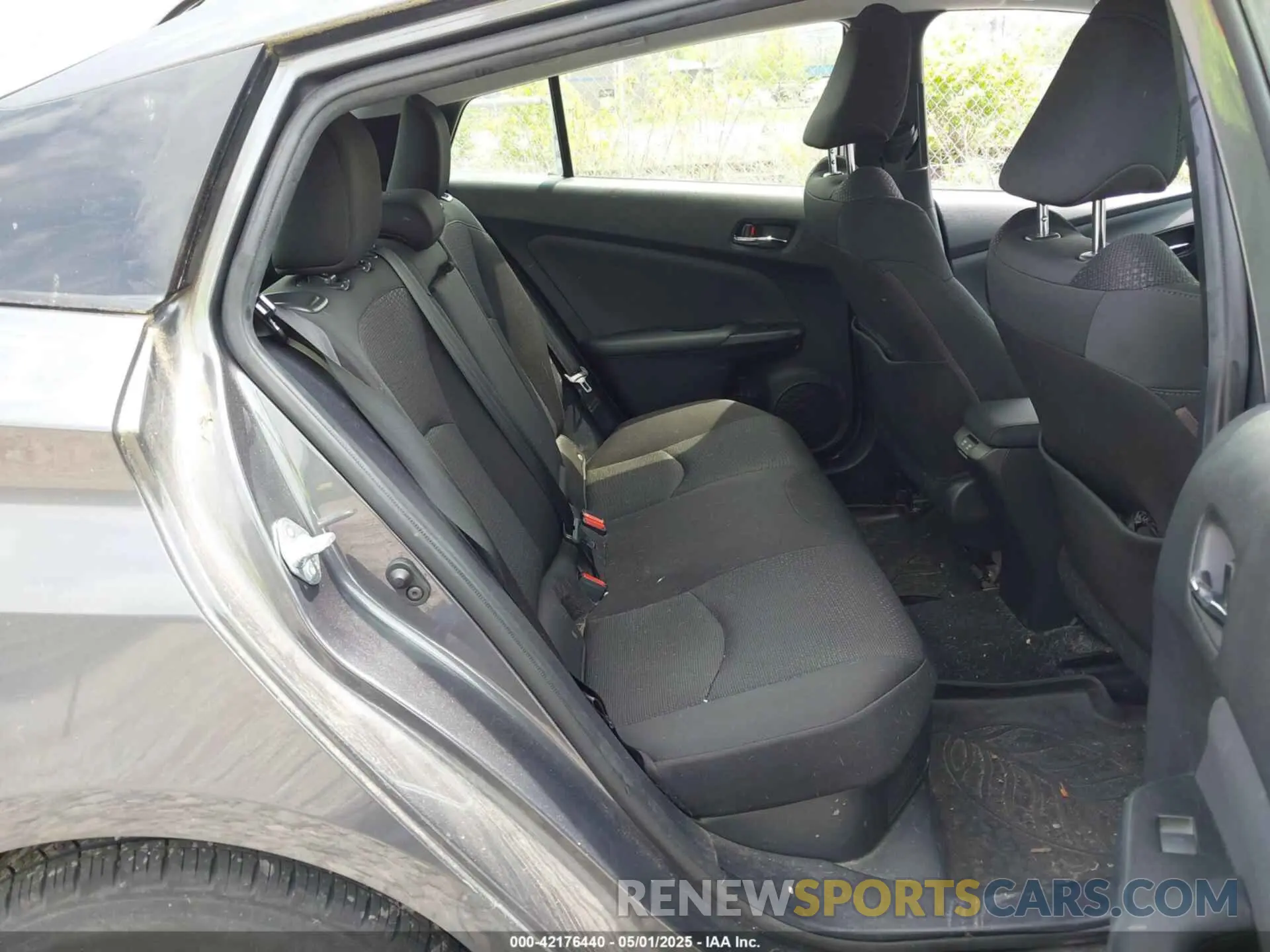 8 Photograph of a damaged car JTDKARFU5K3096732 TOYOTA PRIUS 2019