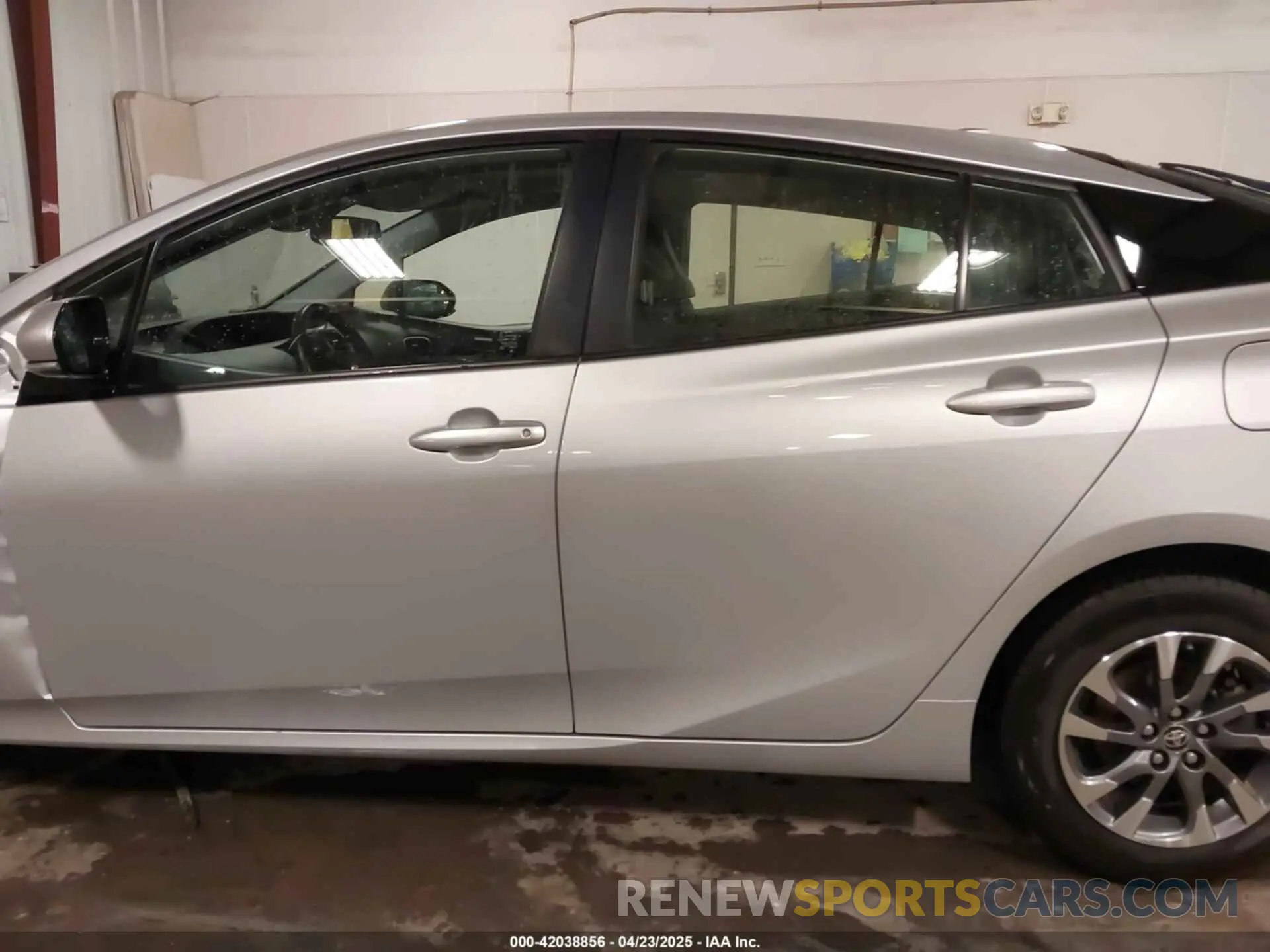 15 Photograph of a damaged car JTDKARFU6K3081608 TOYOTA PRIUS 2019