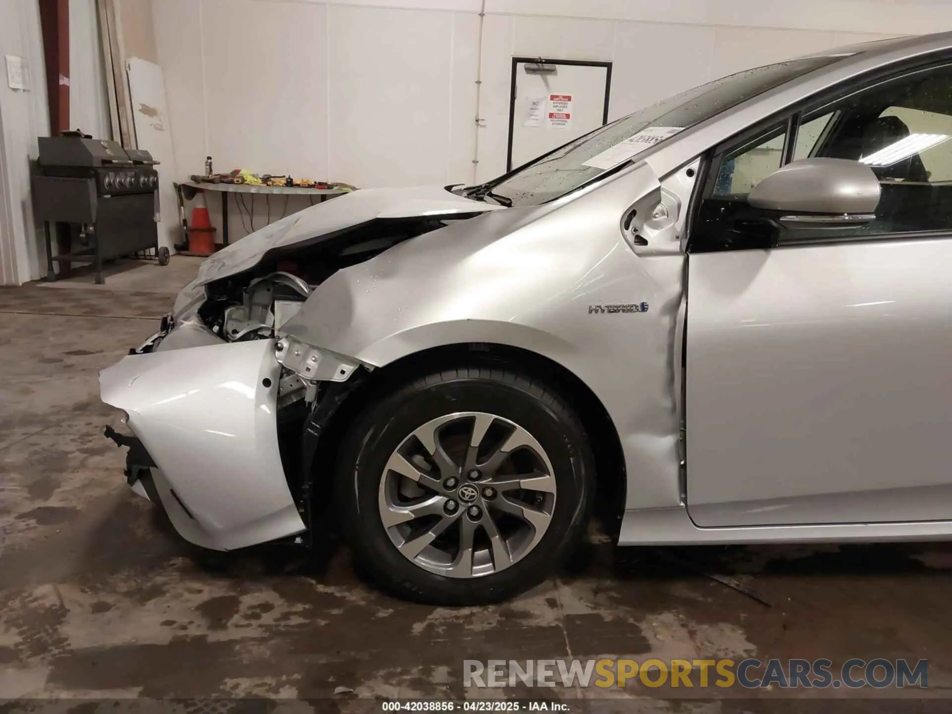 6 Photograph of a damaged car JTDKARFU6K3081608 TOYOTA PRIUS 2019