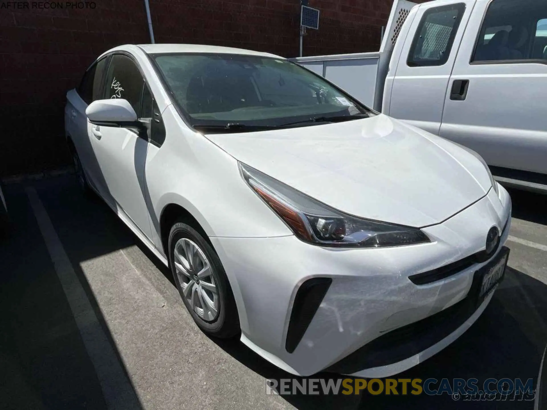10 Photograph of a damaged car JTDKARFU6K3090647 TOYOTA PRIUS 2019