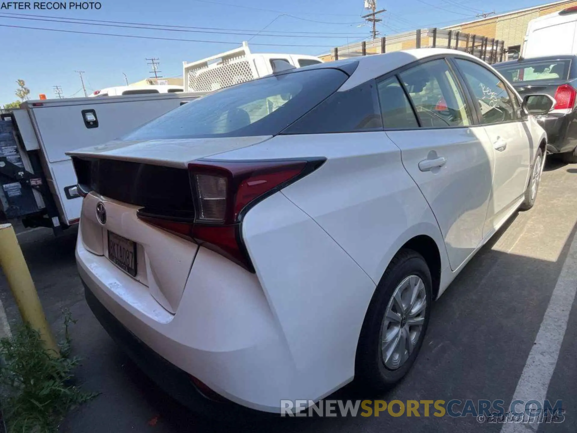 4 Photograph of a damaged car JTDKARFU6K3090647 TOYOTA PRIUS 2019
