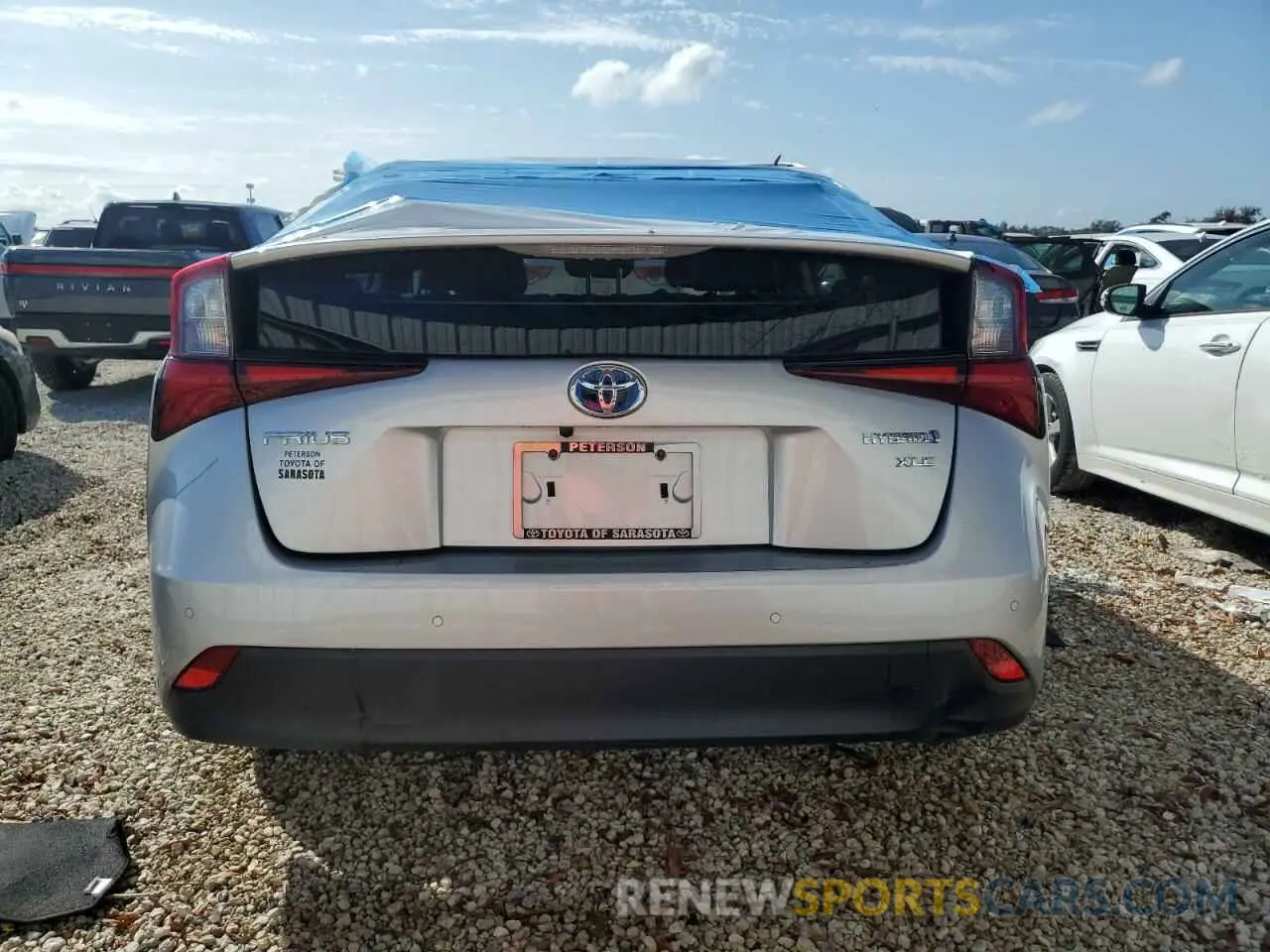 6 Photograph of a damaged car JTDKARFU6K3093306 TOYOTA PRIUS 2019