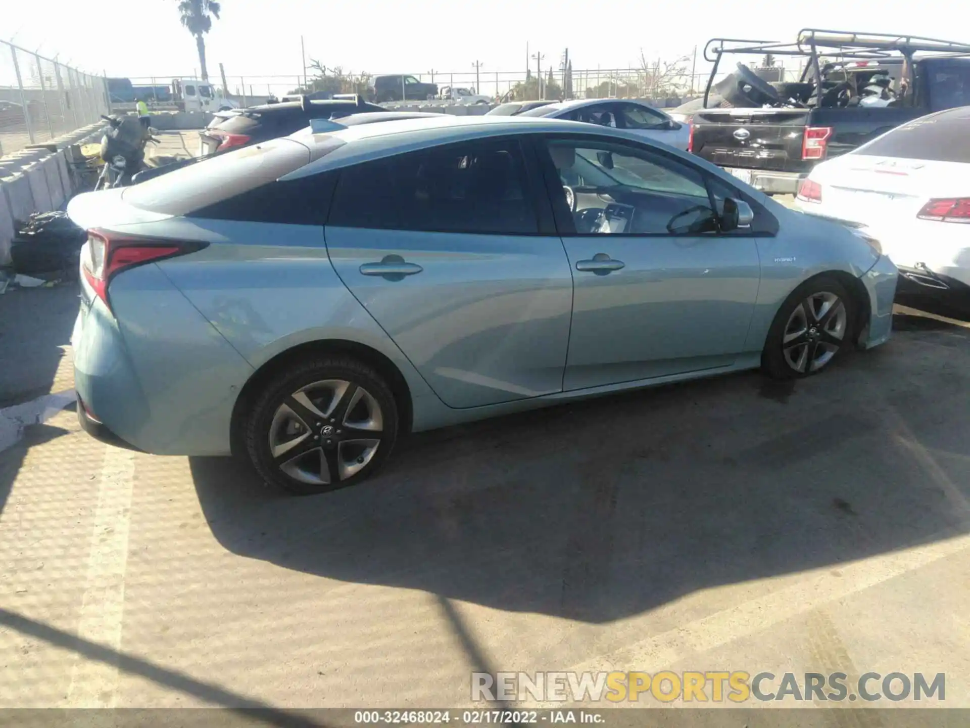 4 Photograph of a damaged car JTDKARFU7K3069595 TOYOTA PRIUS 2019