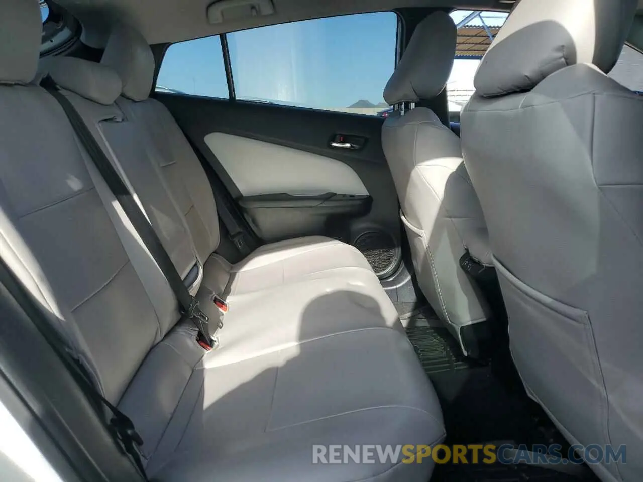 10 Photograph of a damaged car JTDKARFU7K3087904 TOYOTA PRIUS 2019