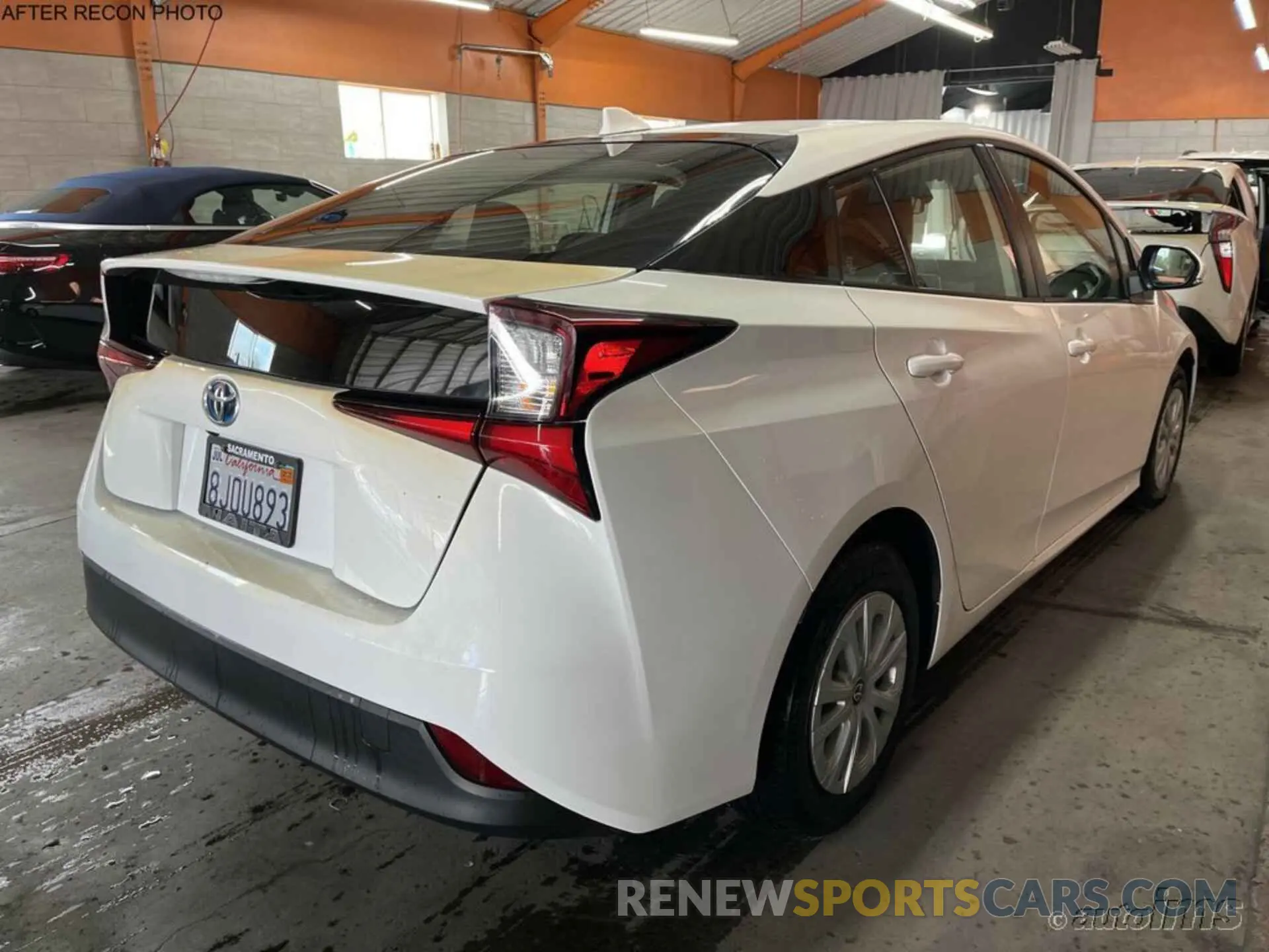 1 Photograph of a damaged car JTDKARFU7K3090060 TOYOTA PRIUS 2019