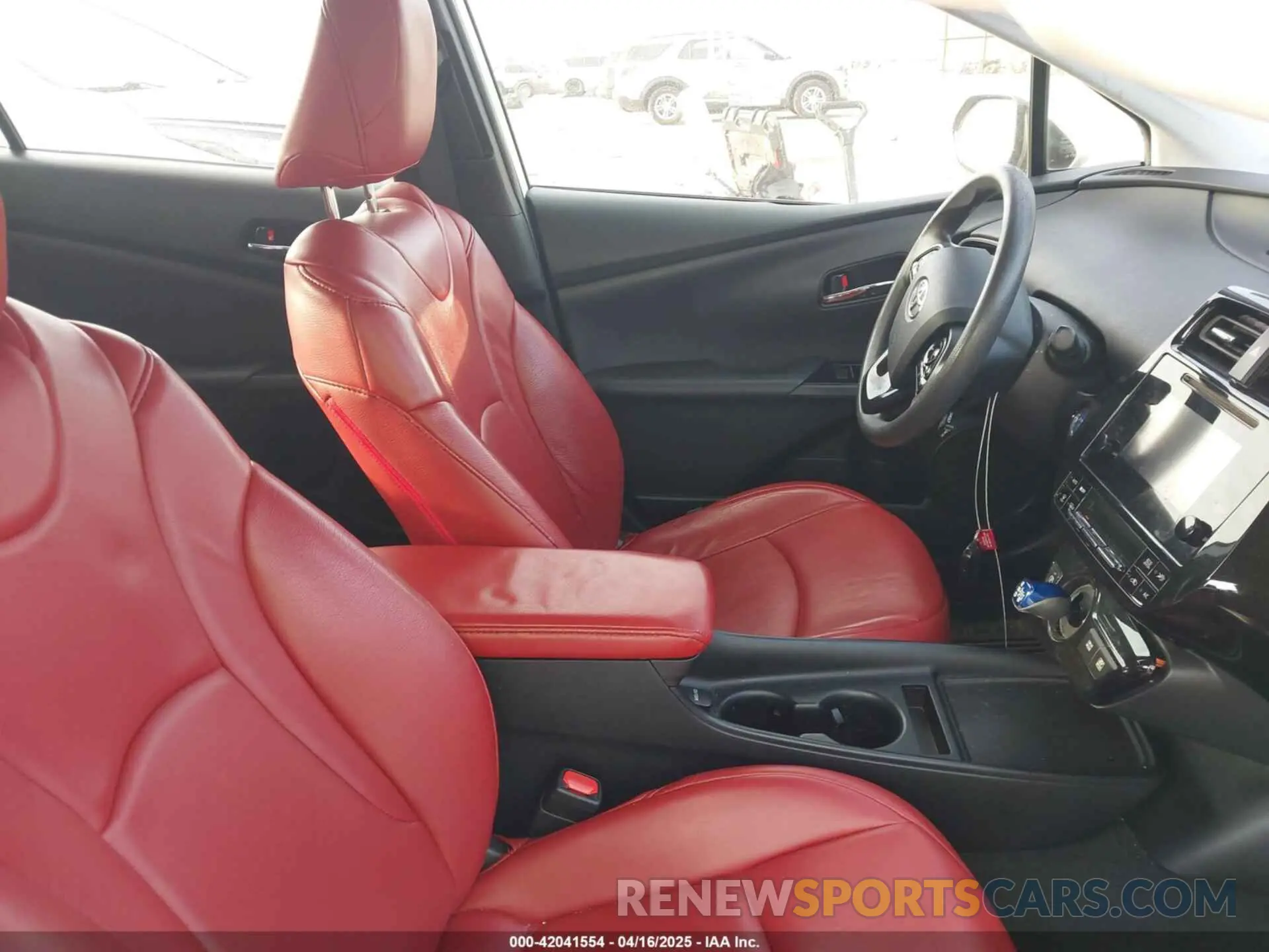5 Photograph of a damaged car JTDKARFU8K3069783 TOYOTA PRIUS 2019