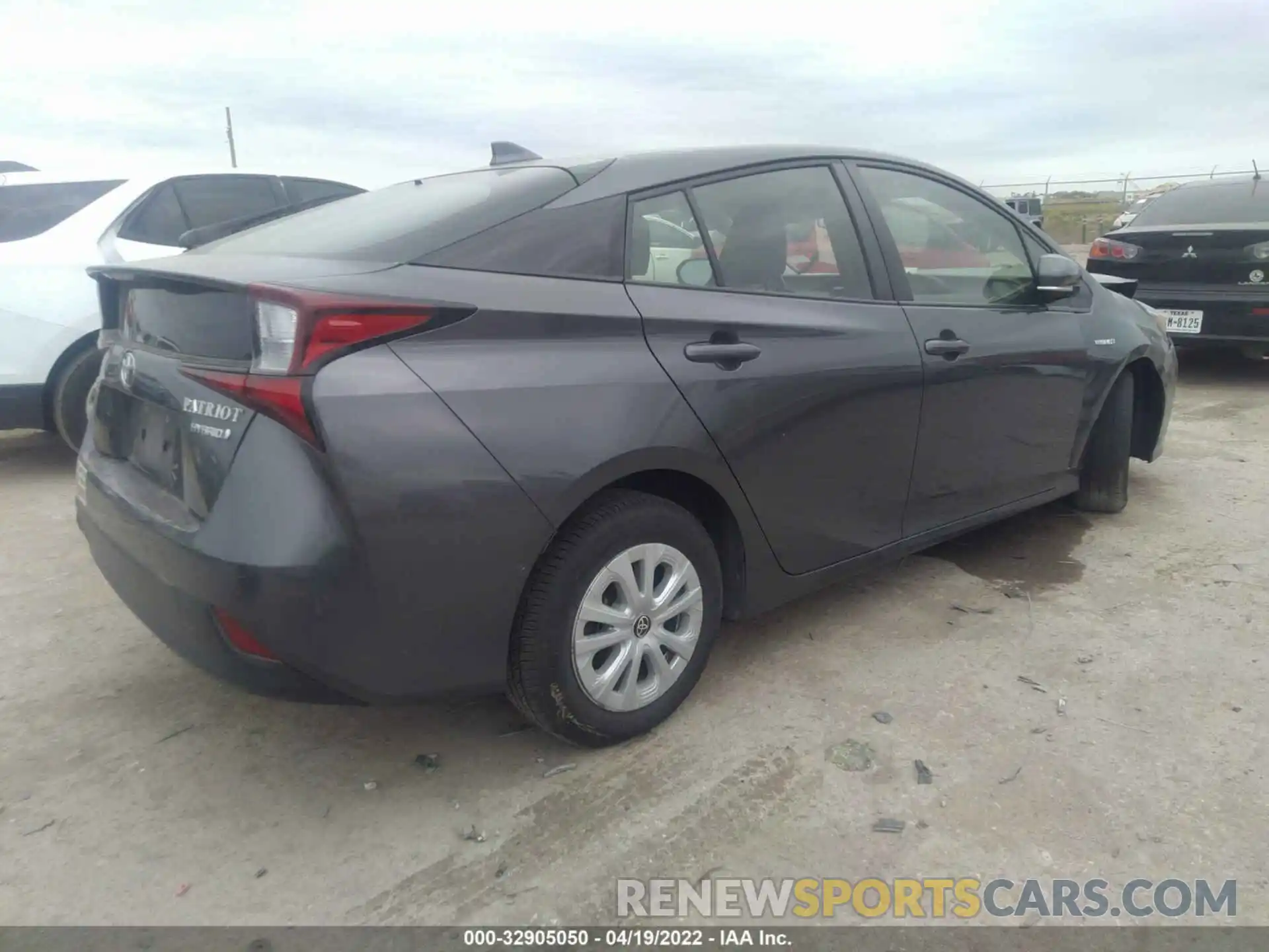 4 Photograph of a damaged car JTDKARFU8K3075275 TOYOTA PRIUS 2019