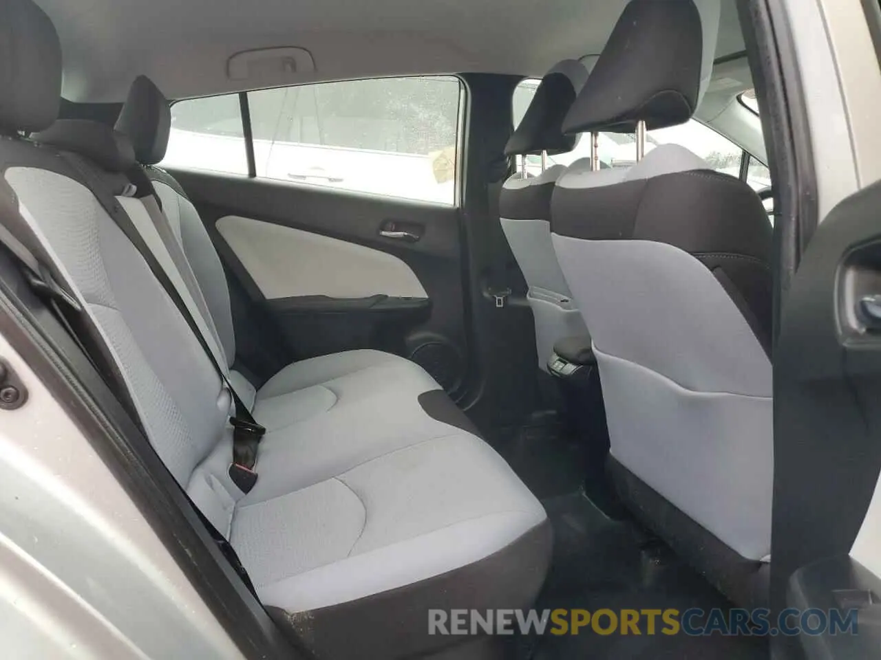 10 Photograph of a damaged car JTDKARFU8K3082713 TOYOTA PRIUS 2019