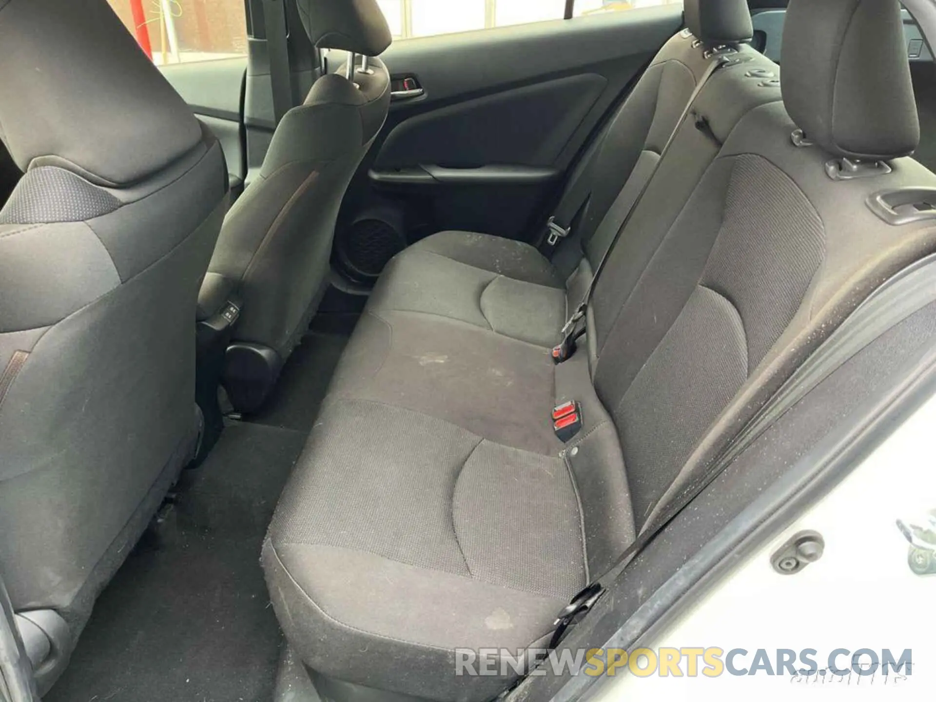 10 Photograph of a damaged car JTDKARFU8K3089984 TOYOTA PRIUS 2019