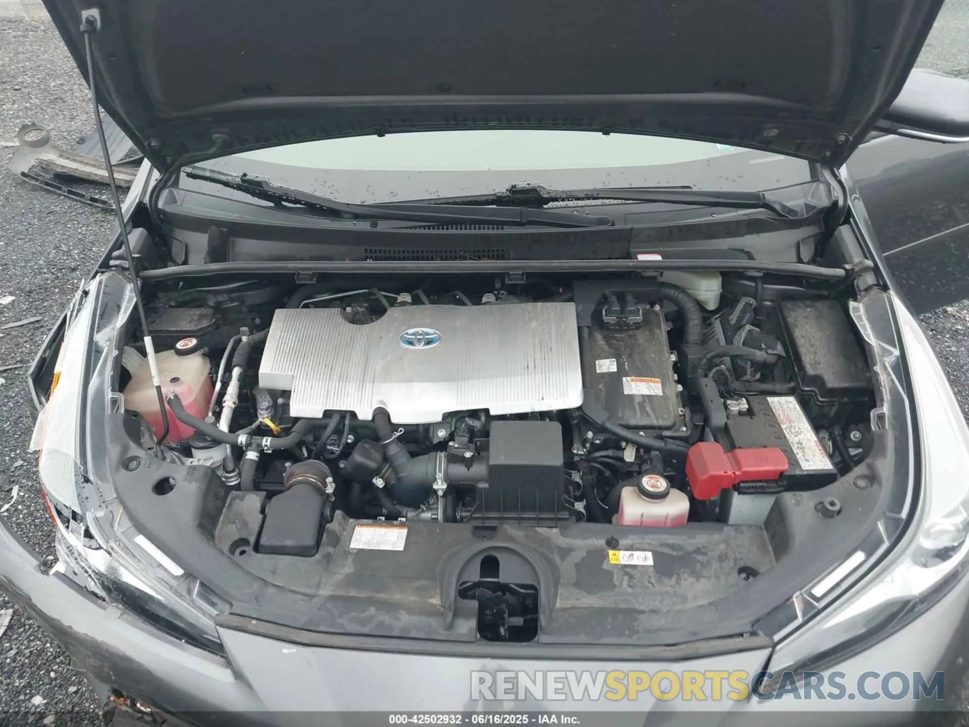 10 Photograph of a damaged car JTDKARFU8K3093579 TOYOTA PRIUS 2019