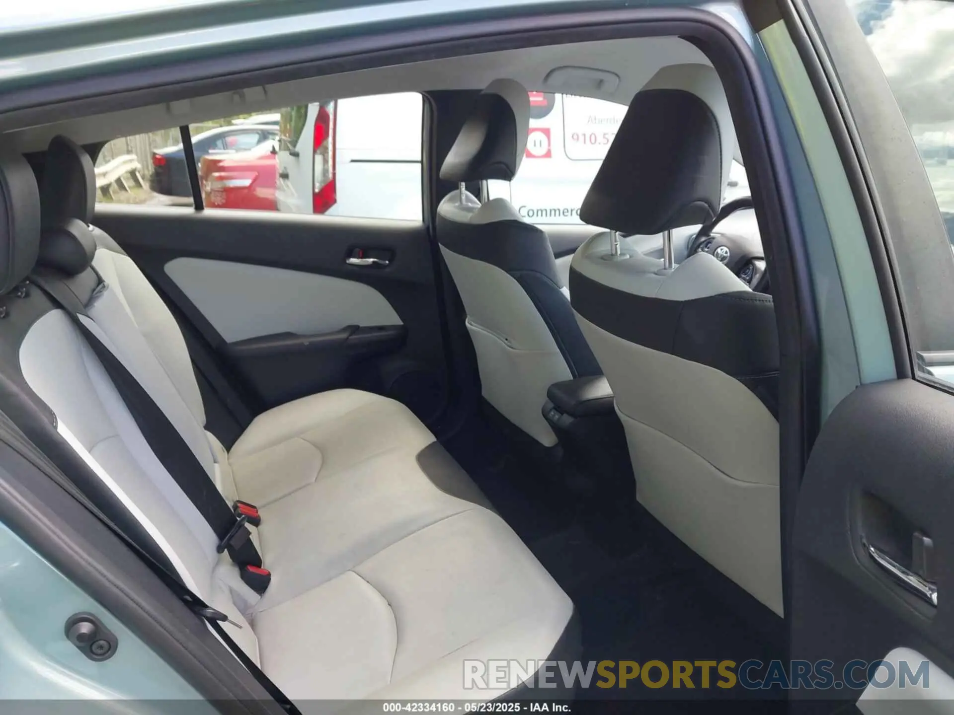 8 Photograph of a damaged car JTDKARFU8K3095669 TOYOTA PRIUS 2019