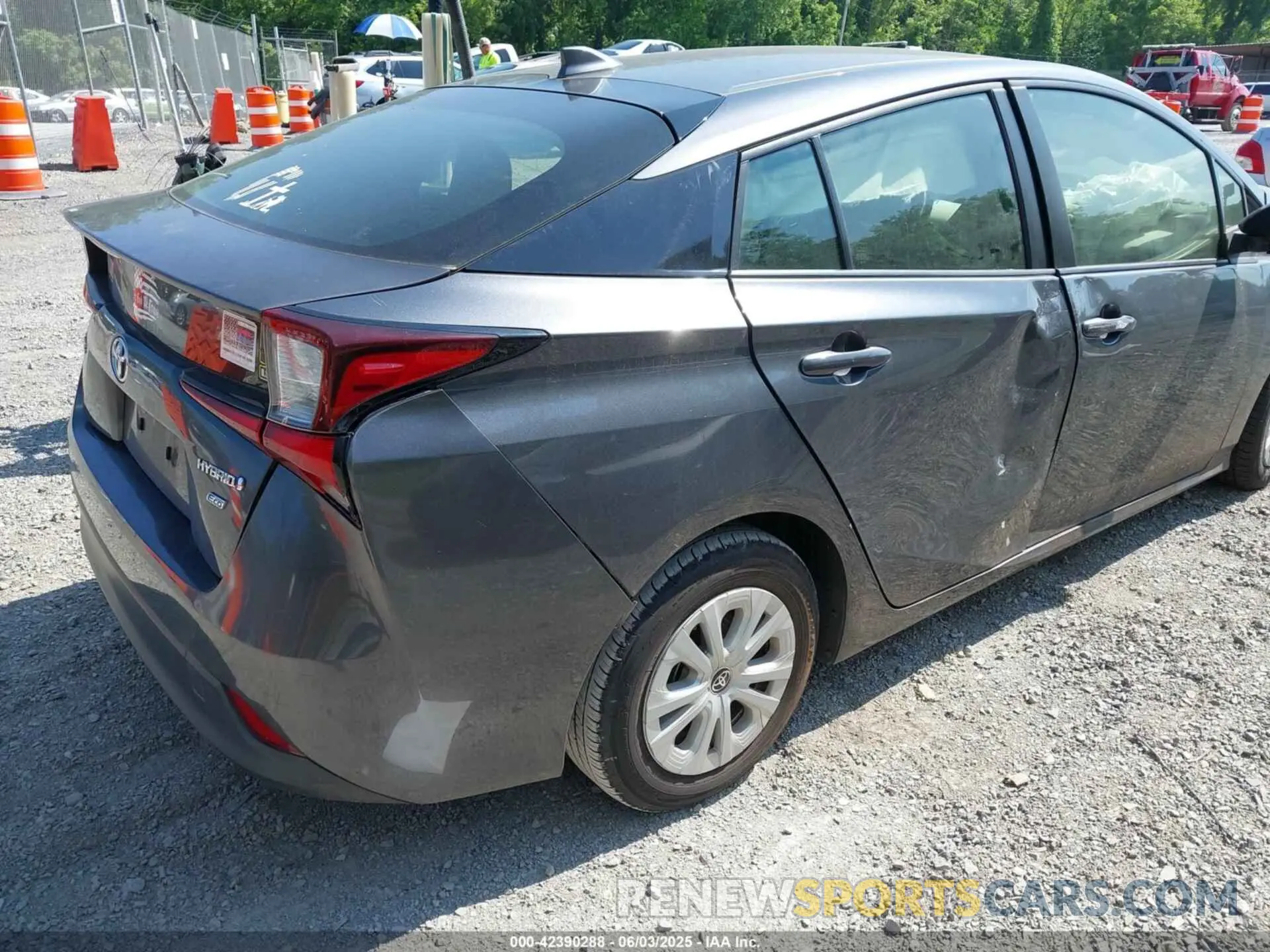 4 Photograph of a damaged car JTDKARFU8K3098278 TOYOTA PRIUS 2019