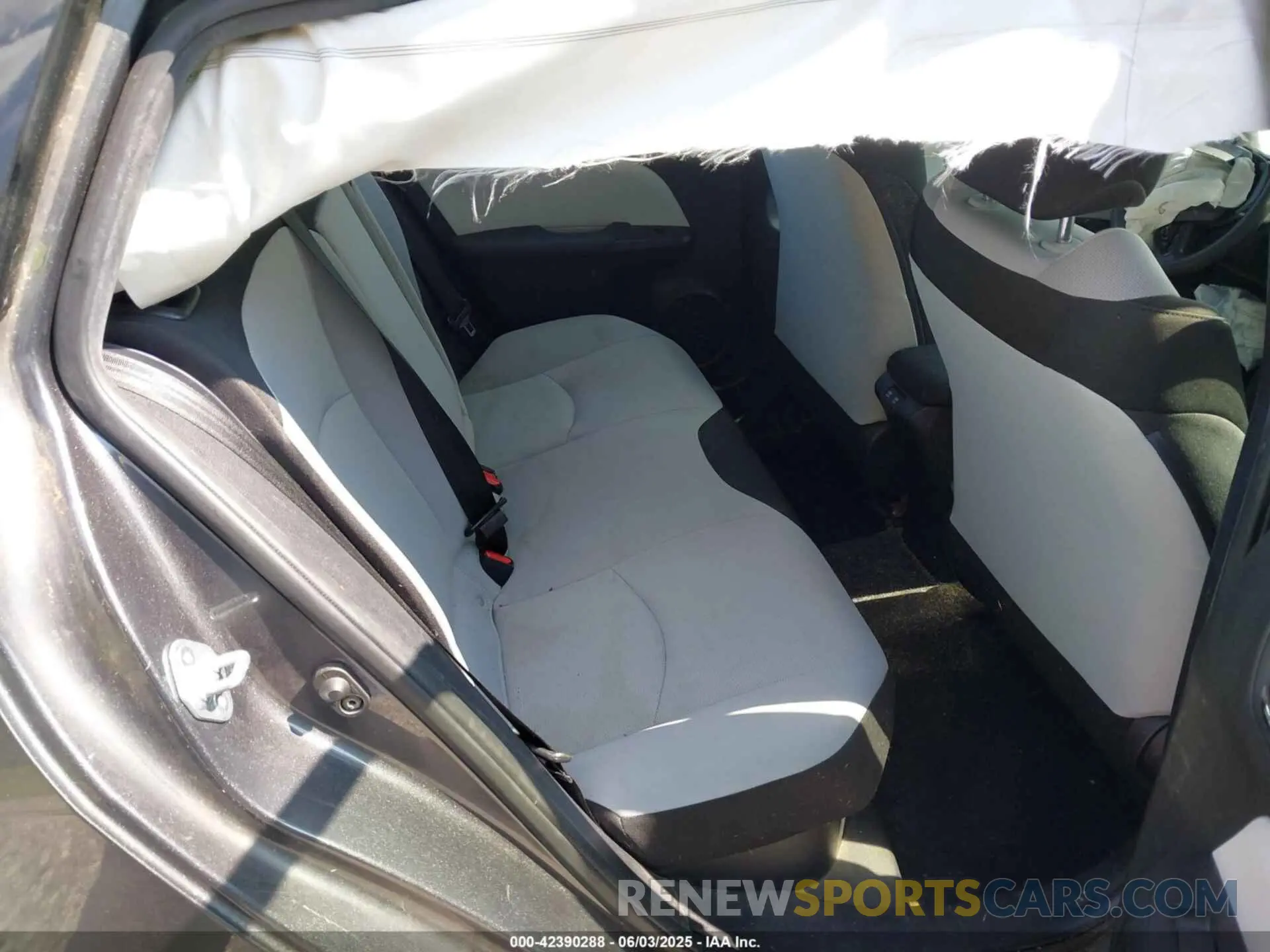 8 Photograph of a damaged car JTDKARFU8K3098278 TOYOTA PRIUS 2019