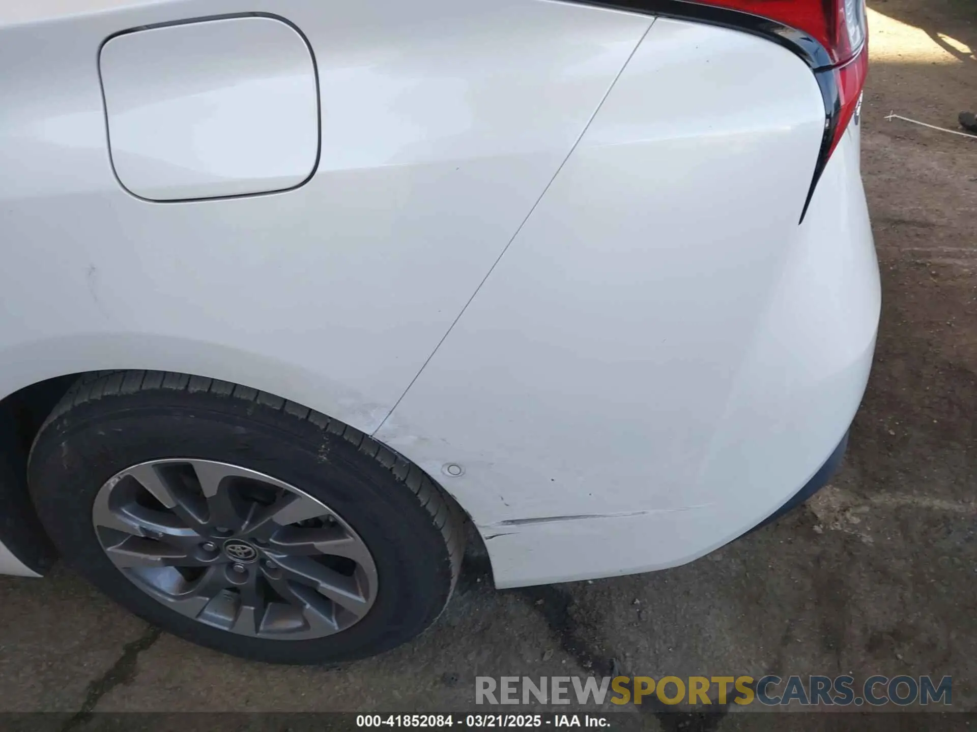 19 Photograph of a damaged car JTDKARFU8K3102331 TOYOTA PRIUS 2019