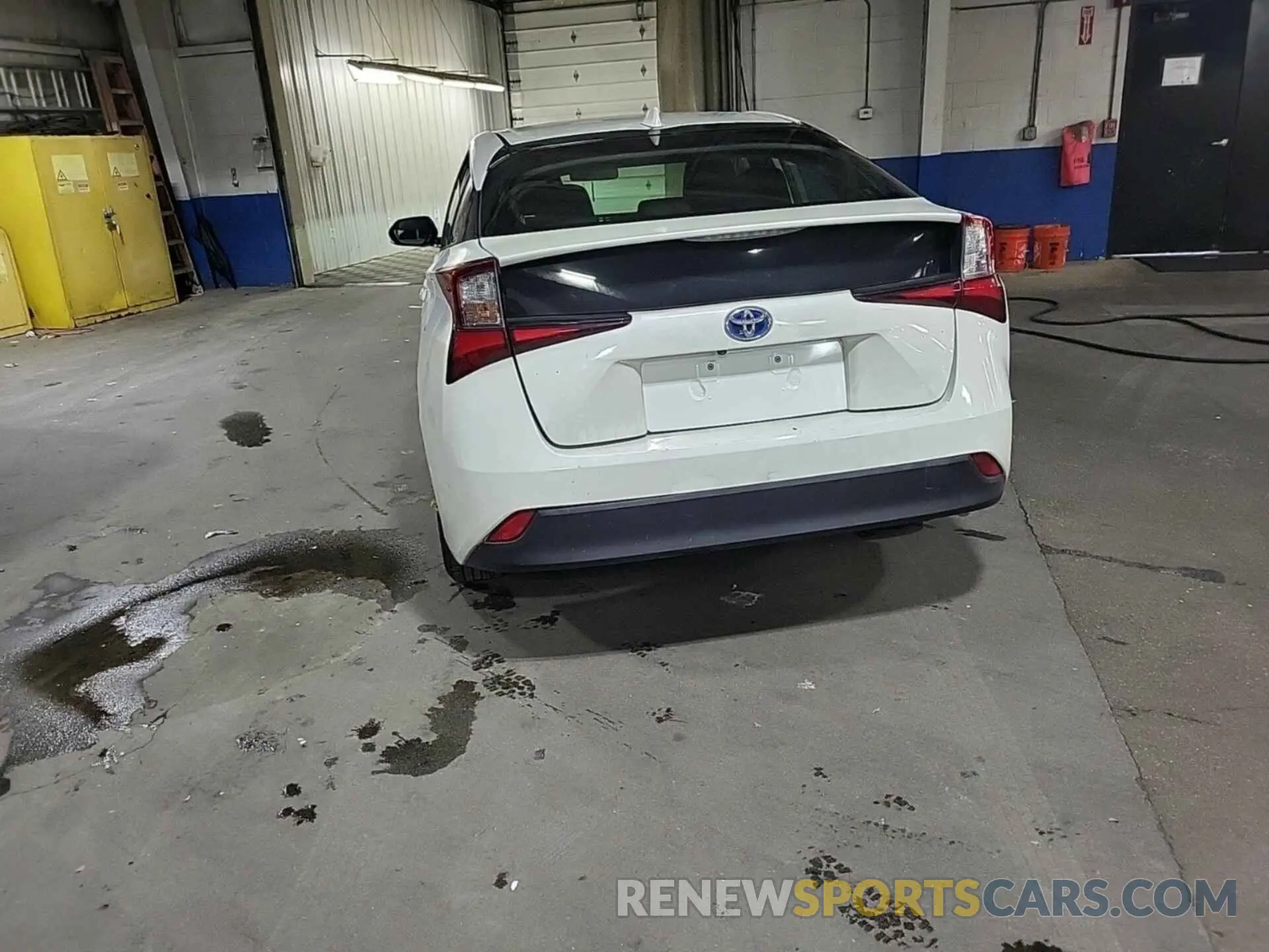 10 Photograph of a damaged car JTDKARFUXK3069378 TOYOTA PRIUS 2019