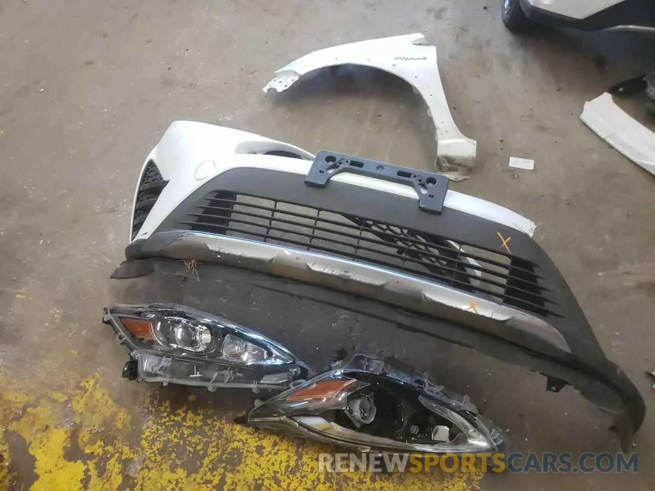 12 Photograph of a damaged car JTDKDTB30K1624190 TOYOTA PRIUS 2019
