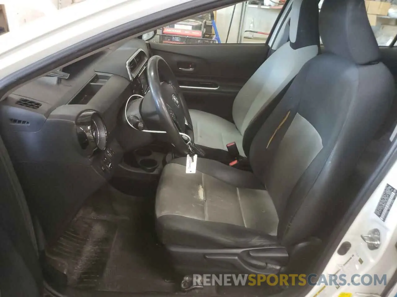 7 Photograph of a damaged car JTDKDTB30K1624190 TOYOTA PRIUS 2019