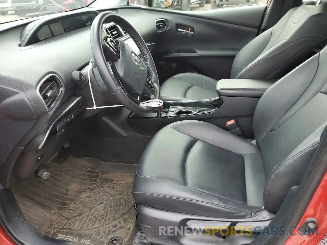 7 Photograph of a damaged car JTDL9RFU0K3010627 TOYOTA PRIUS 2019