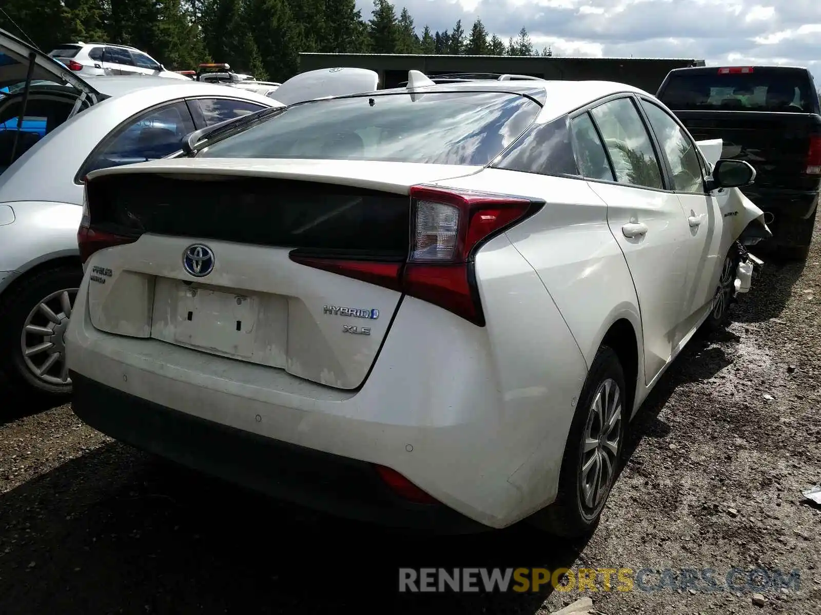 4 Photograph of a damaged car JTDL9RFU0K3012698 TOYOTA PRIUS 2019