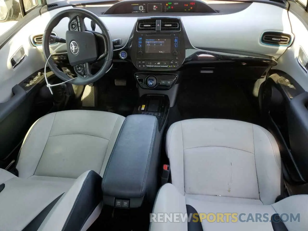 8 Photograph of a damaged car JTDL9RFU1K3005534 TOYOTA PRIUS 2019