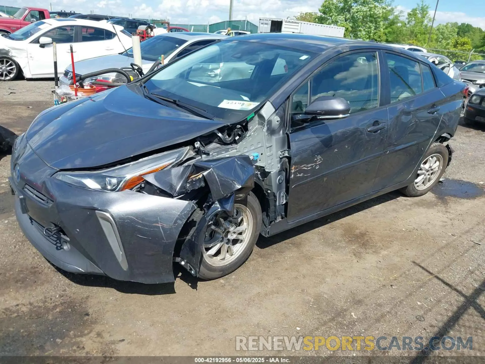 2 Photograph of a damaged car JTDL9RFU2K3005915 TOYOTA PRIUS 2019