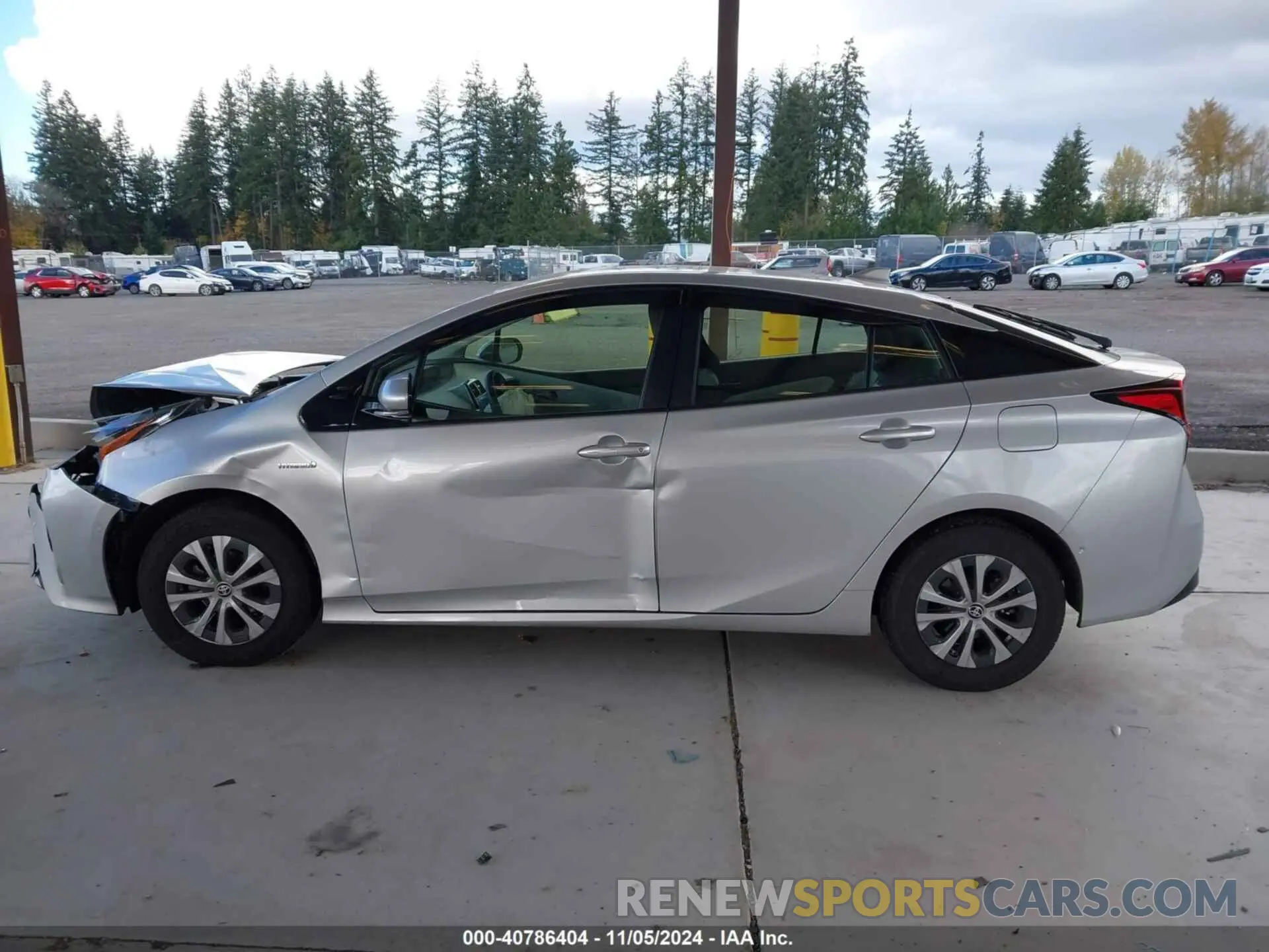 14 Photograph of a damaged car JTDL9RFU2K3005946 TOYOTA PRIUS 2019