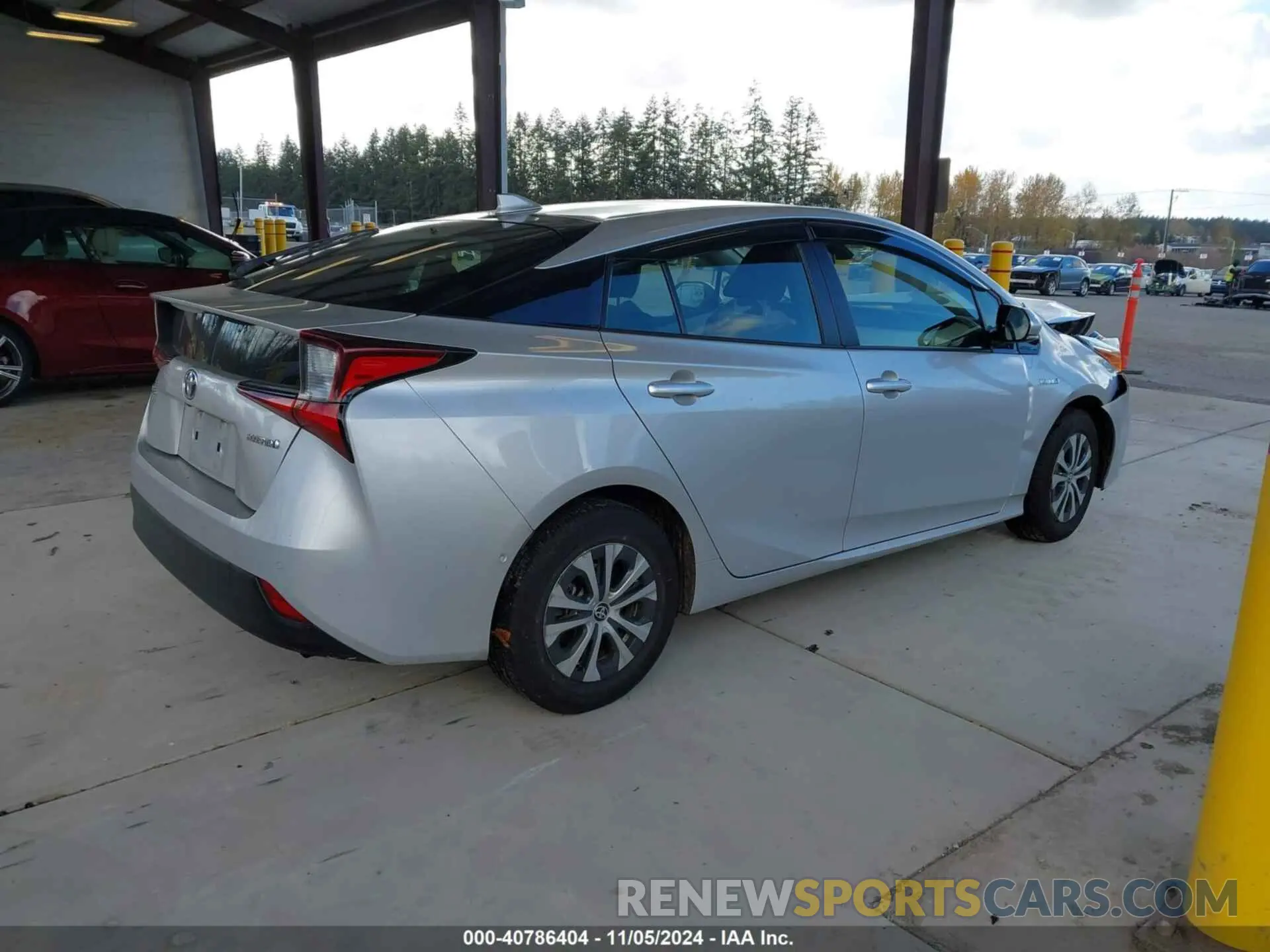 4 Photograph of a damaged car JTDL9RFU2K3005946 TOYOTA PRIUS 2019