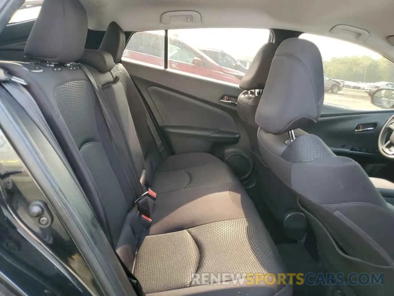 10 Photograph of a damaged car JTDL9RFU2K3007115 TOYOTA PRIUS 2019