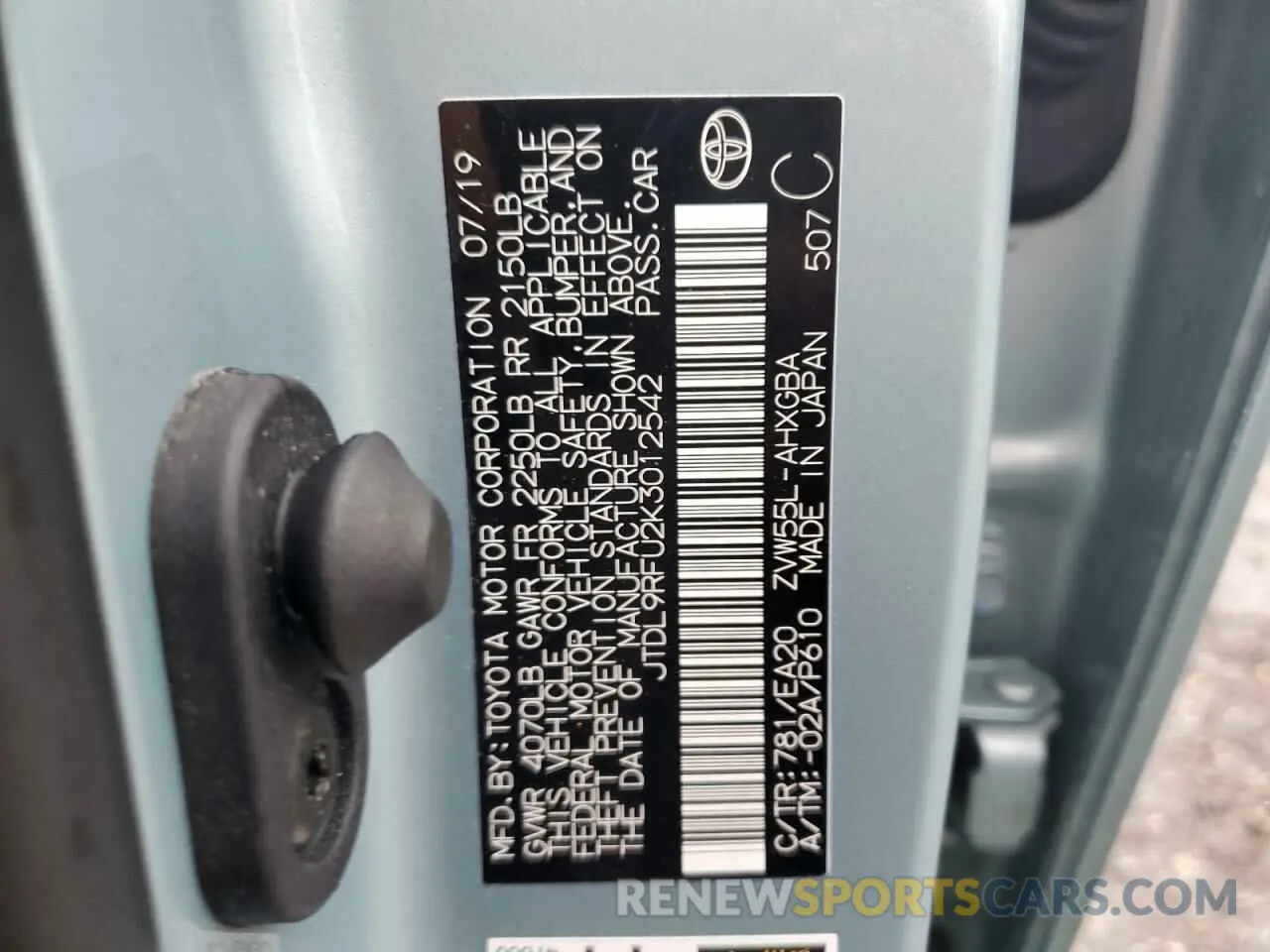 12 Photograph of a damaged car JTDL9RFU2K3012542 TOYOTA PRIUS 2019
