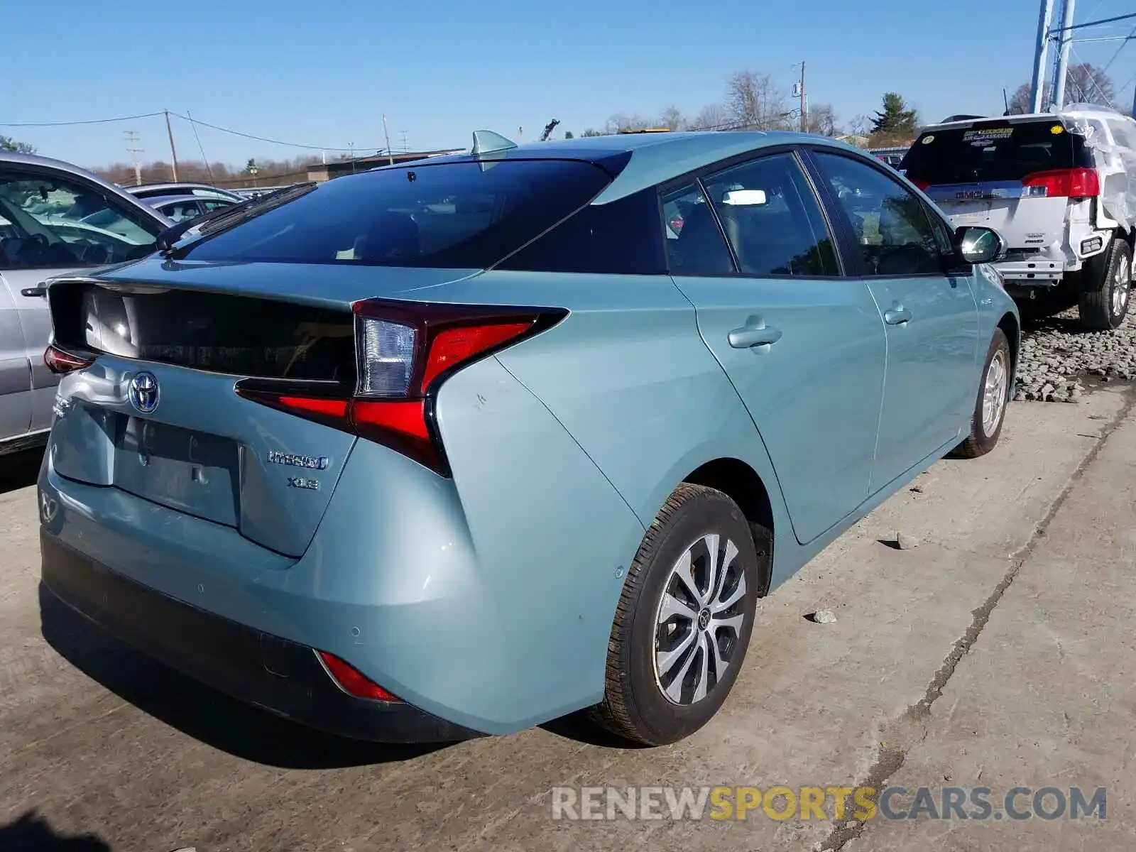 4 Photograph of a damaged car JTDL9RFU3K3008872 TOYOTA PRIUS 2019