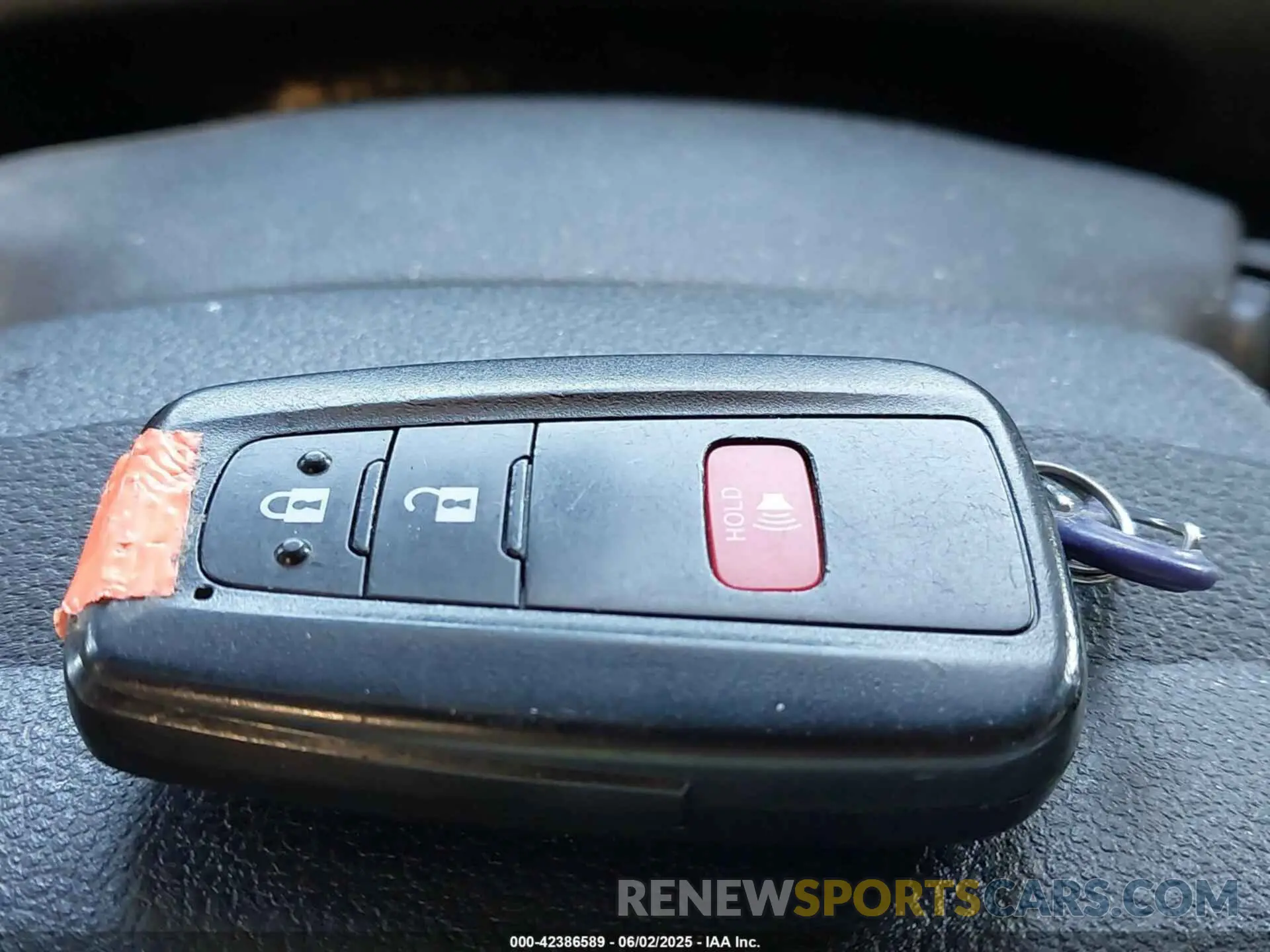 11 Photograph of a damaged car JTDL9RFU4K3002210 TOYOTA PRIUS 2019