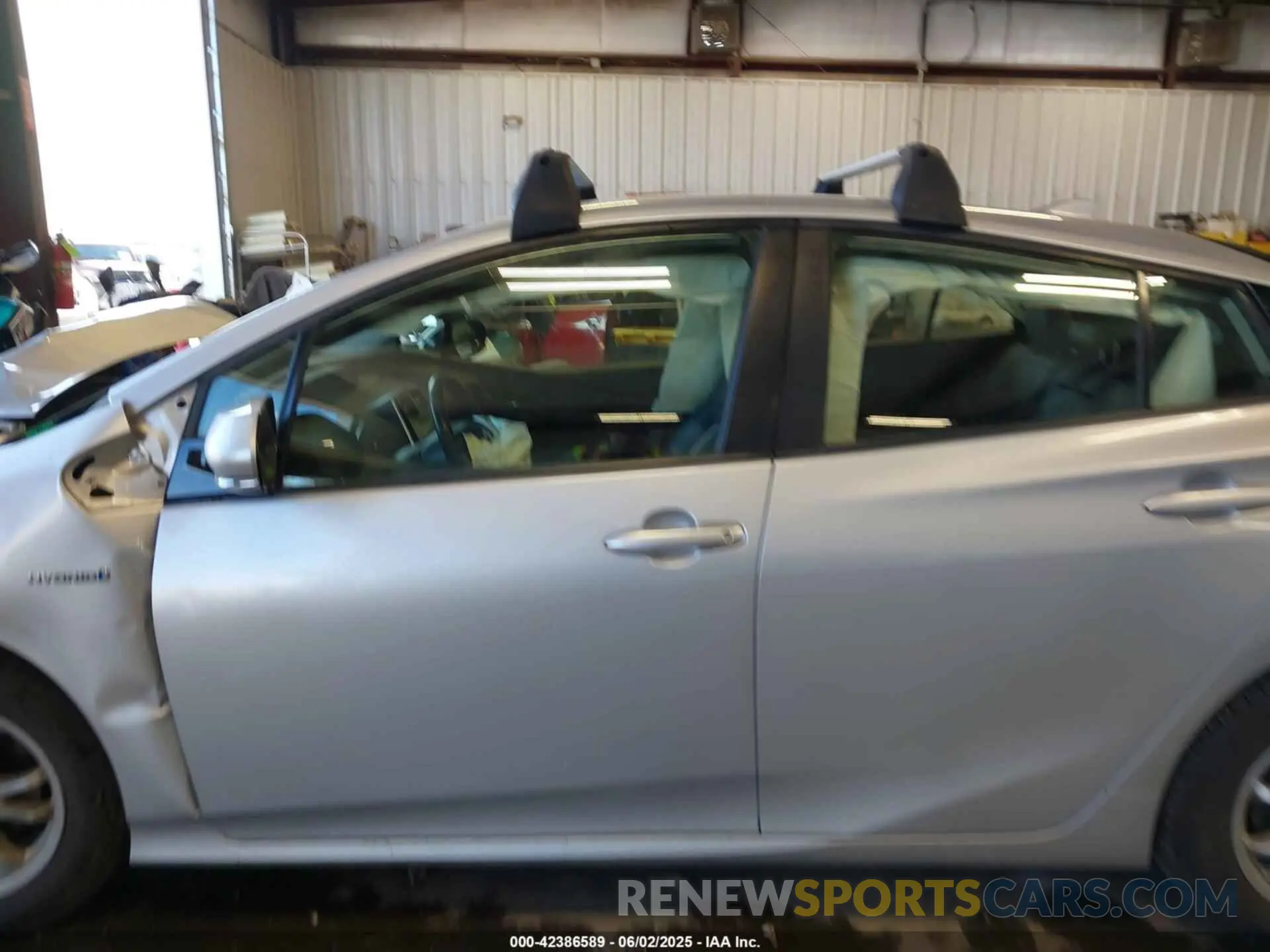 15 Photograph of a damaged car JTDL9RFU4K3002210 TOYOTA PRIUS 2019