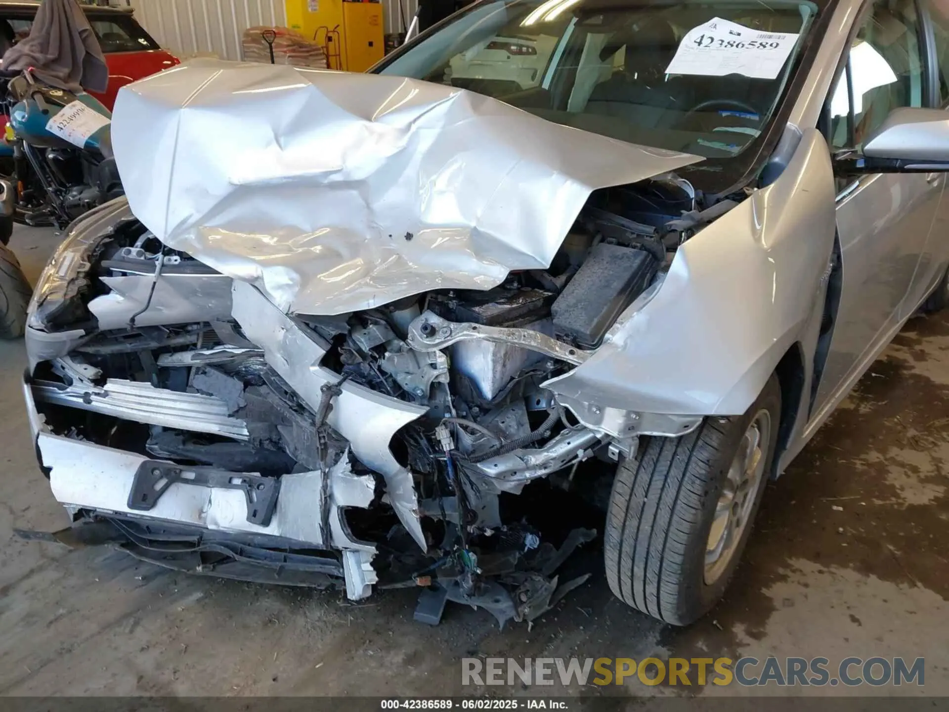 6 Photograph of a damaged car JTDL9RFU4K3002210 TOYOTA PRIUS 2019