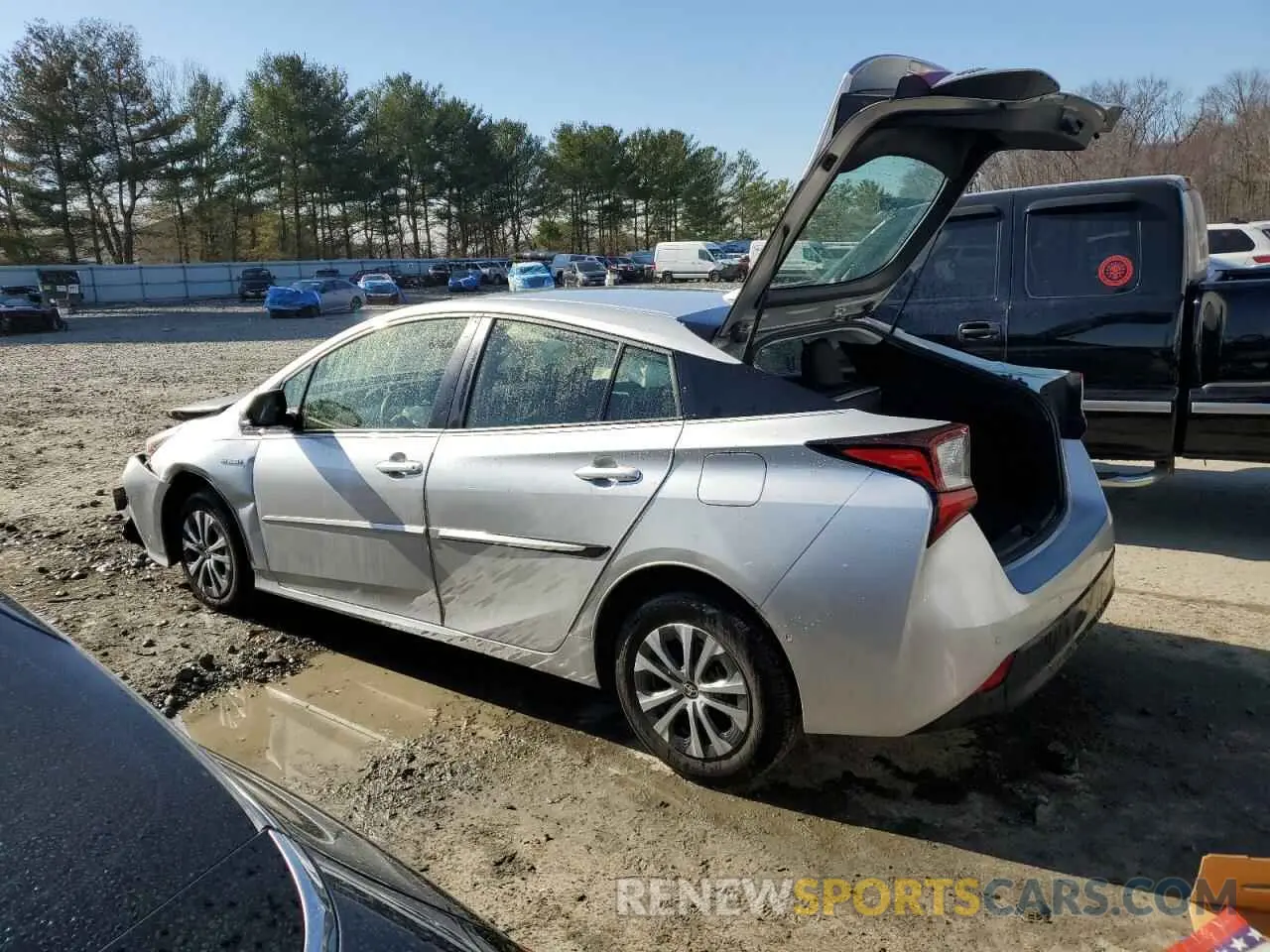 2 Photograph of a damaged car JTDL9RFU4K3002613 TOYOTA PRIUS 2019