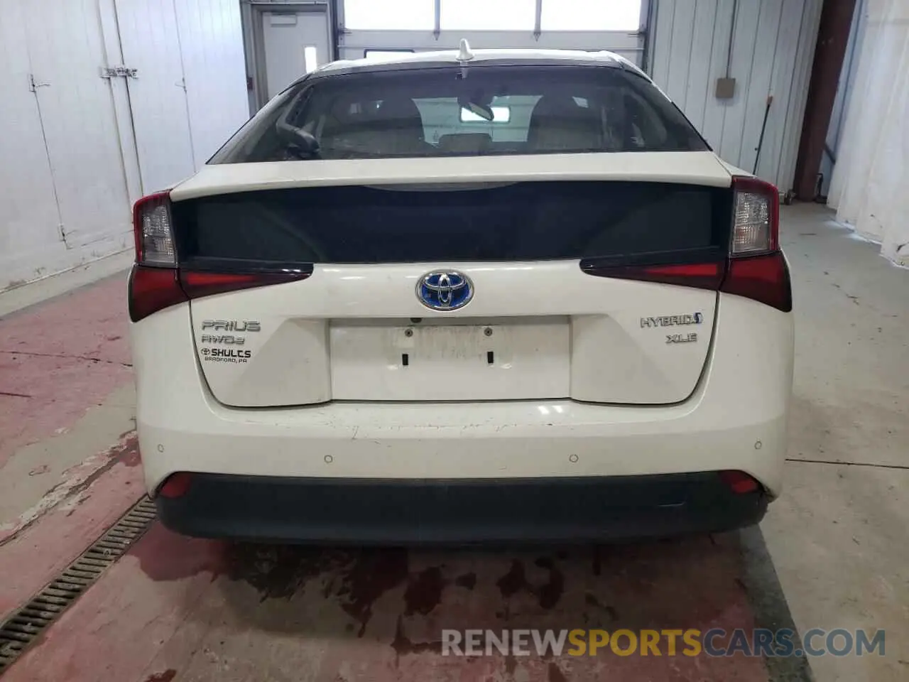 6 Photograph of a damaged car JTDL9RFU4K3002630 TOYOTA PRIUS 2019