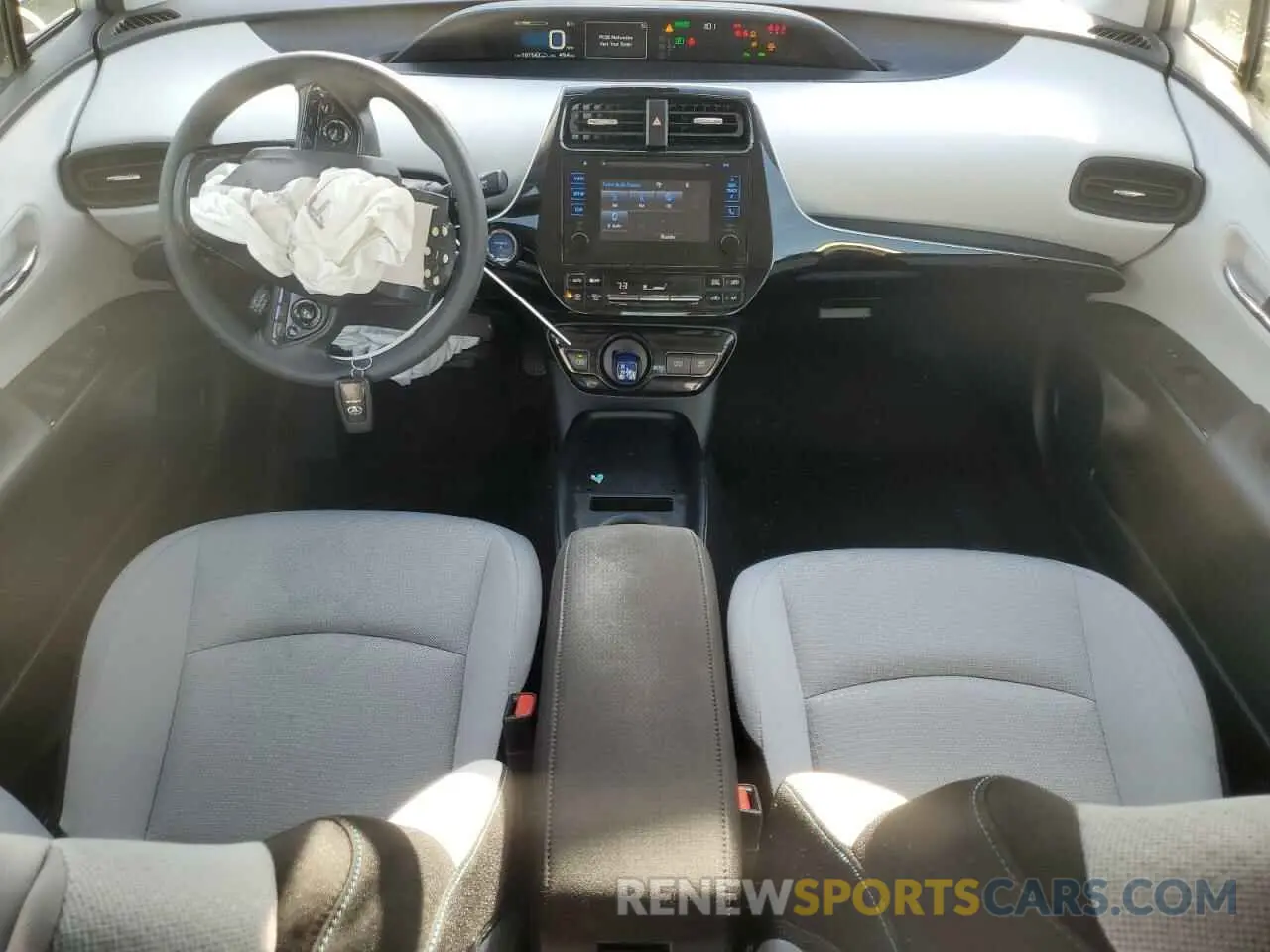 8 Photograph of a damaged car JTDL9RFU5K3004824 TOYOTA PRIUS 2019
