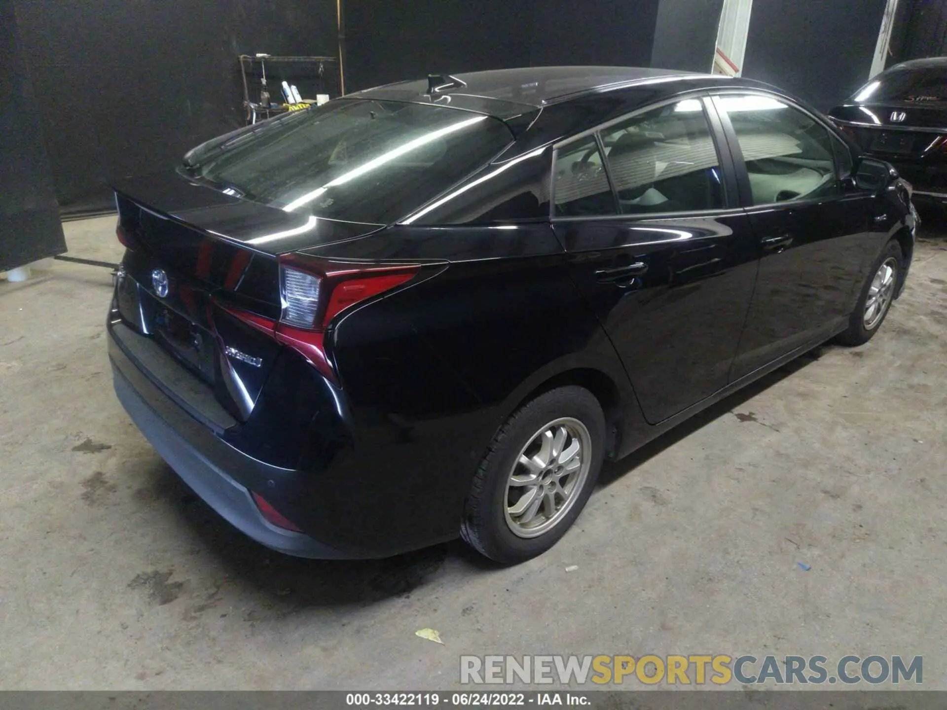 4 Photograph of a damaged car JTDL9RFU5K3011689 TOYOTA PRIUS 2019